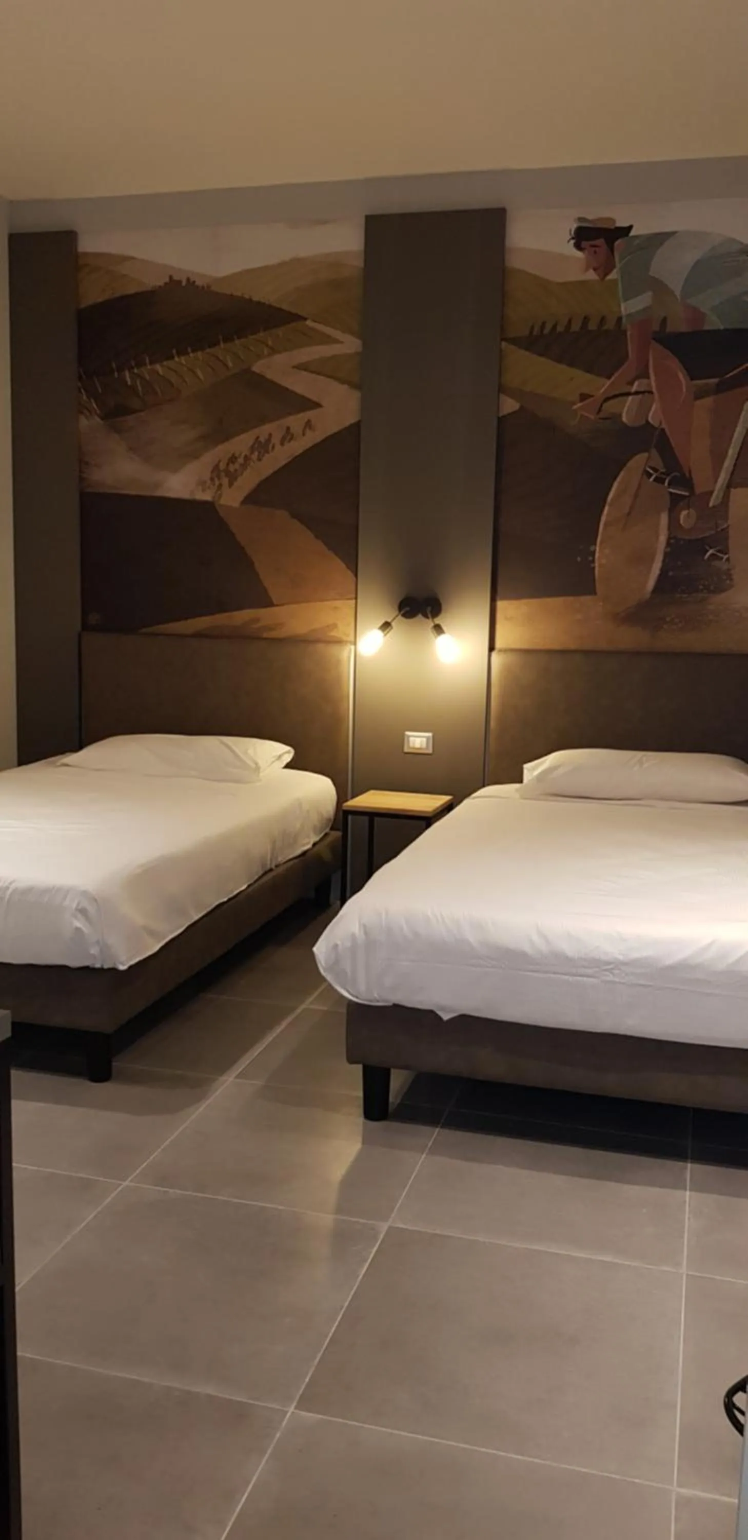 Bedroom, Bed in Mathis