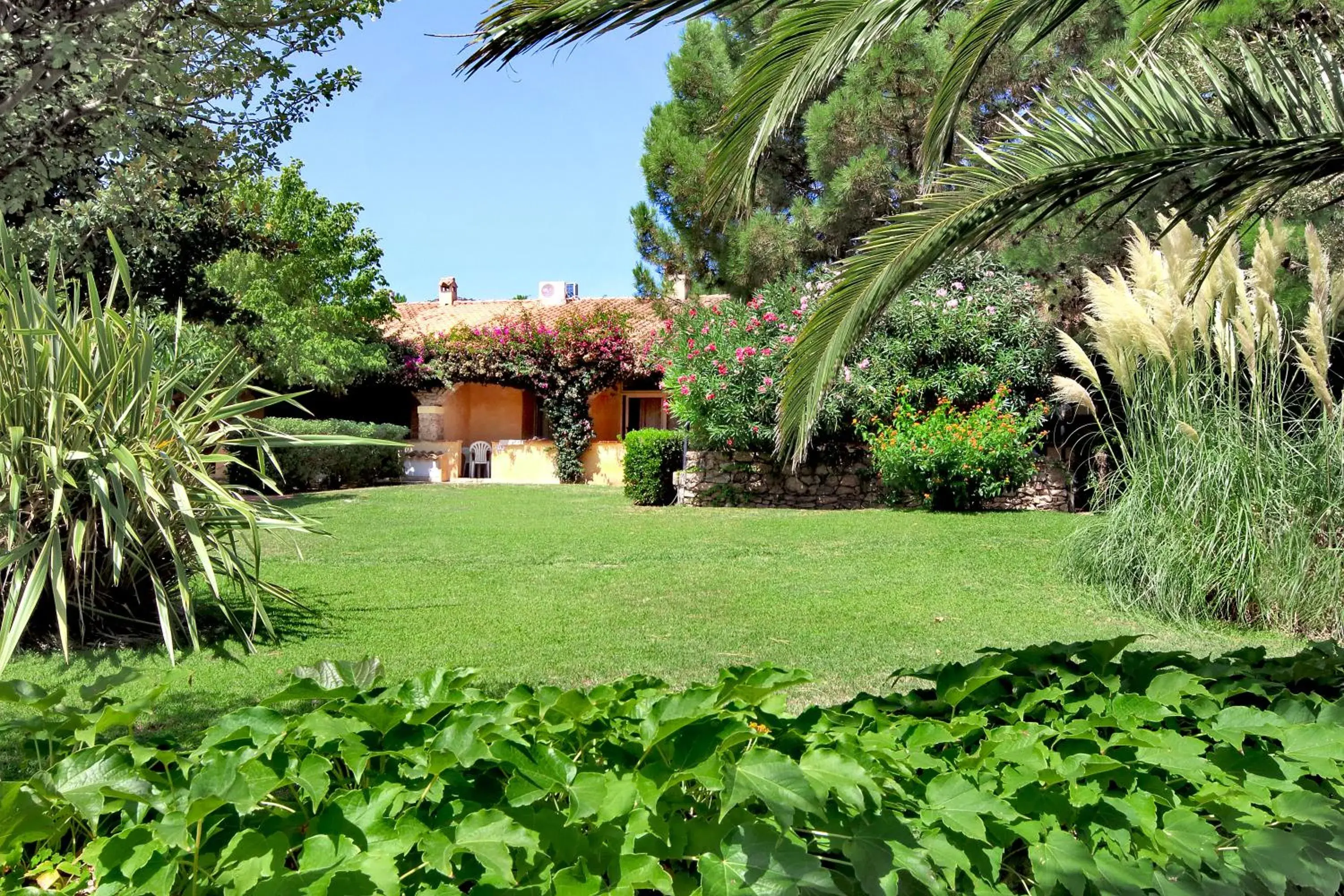 Garden in Colonna Hotel Du Golf