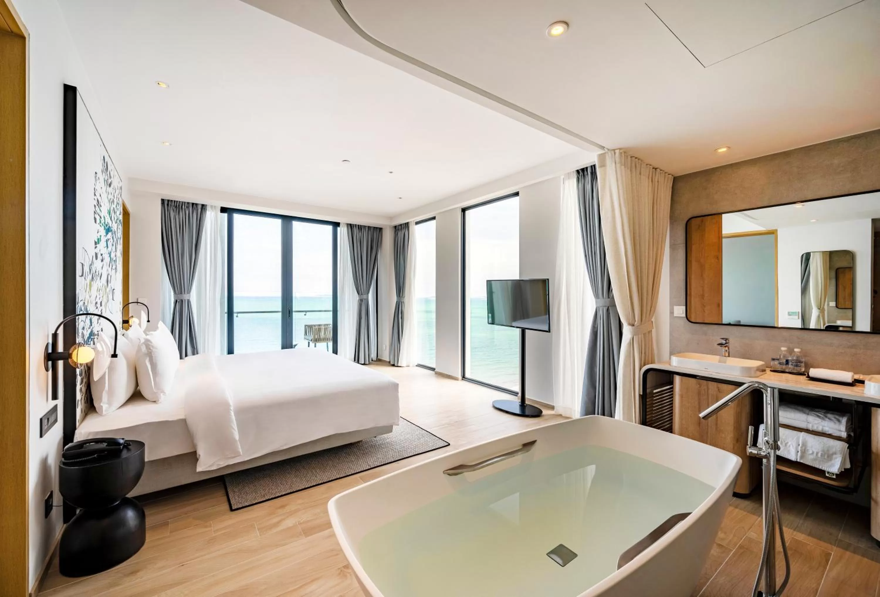 Bedroom, Bed in Anya Premier Beachfront Hotel Quy Nhon