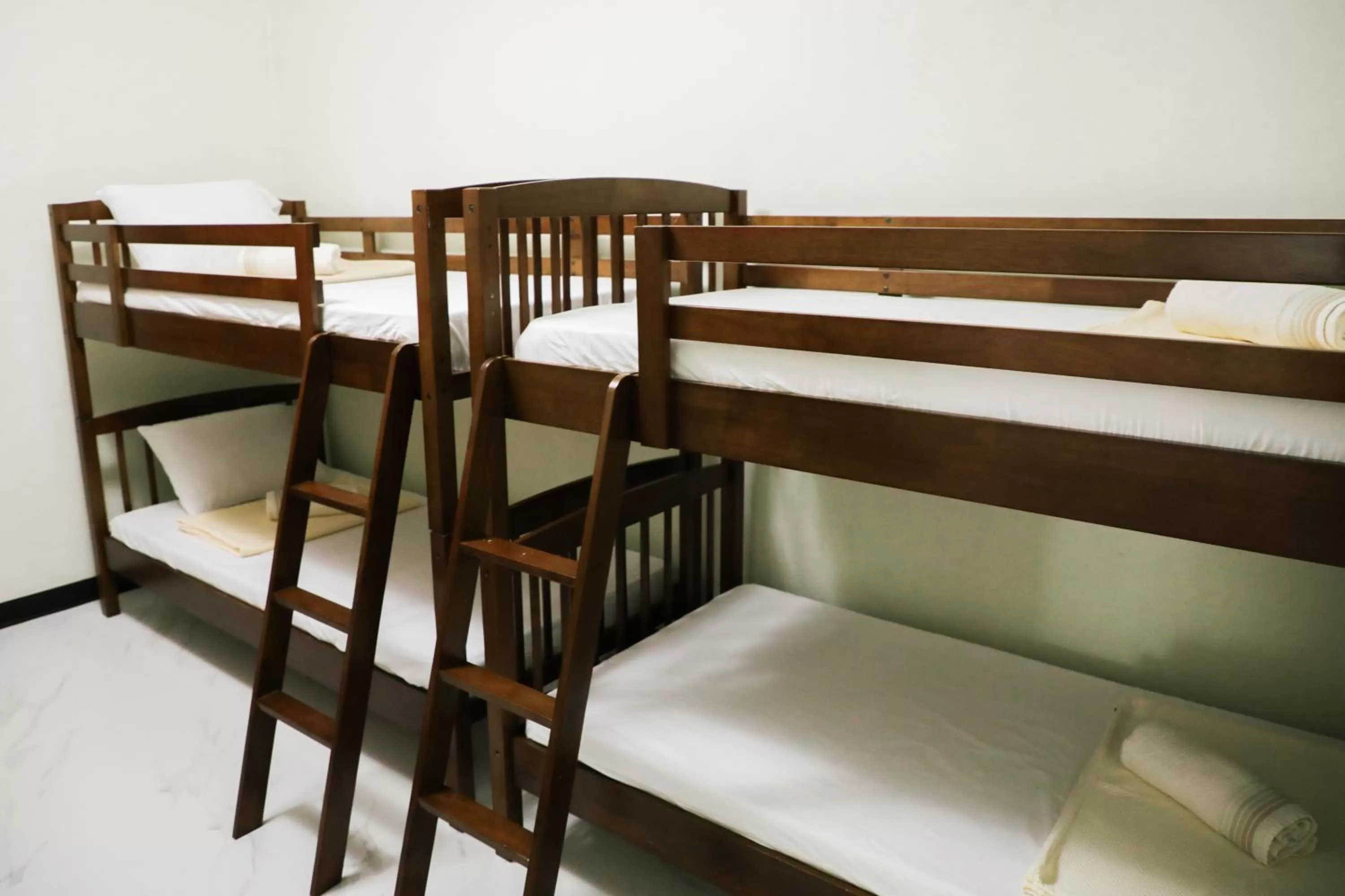 Bunk Bed in Yogi Dives B&B