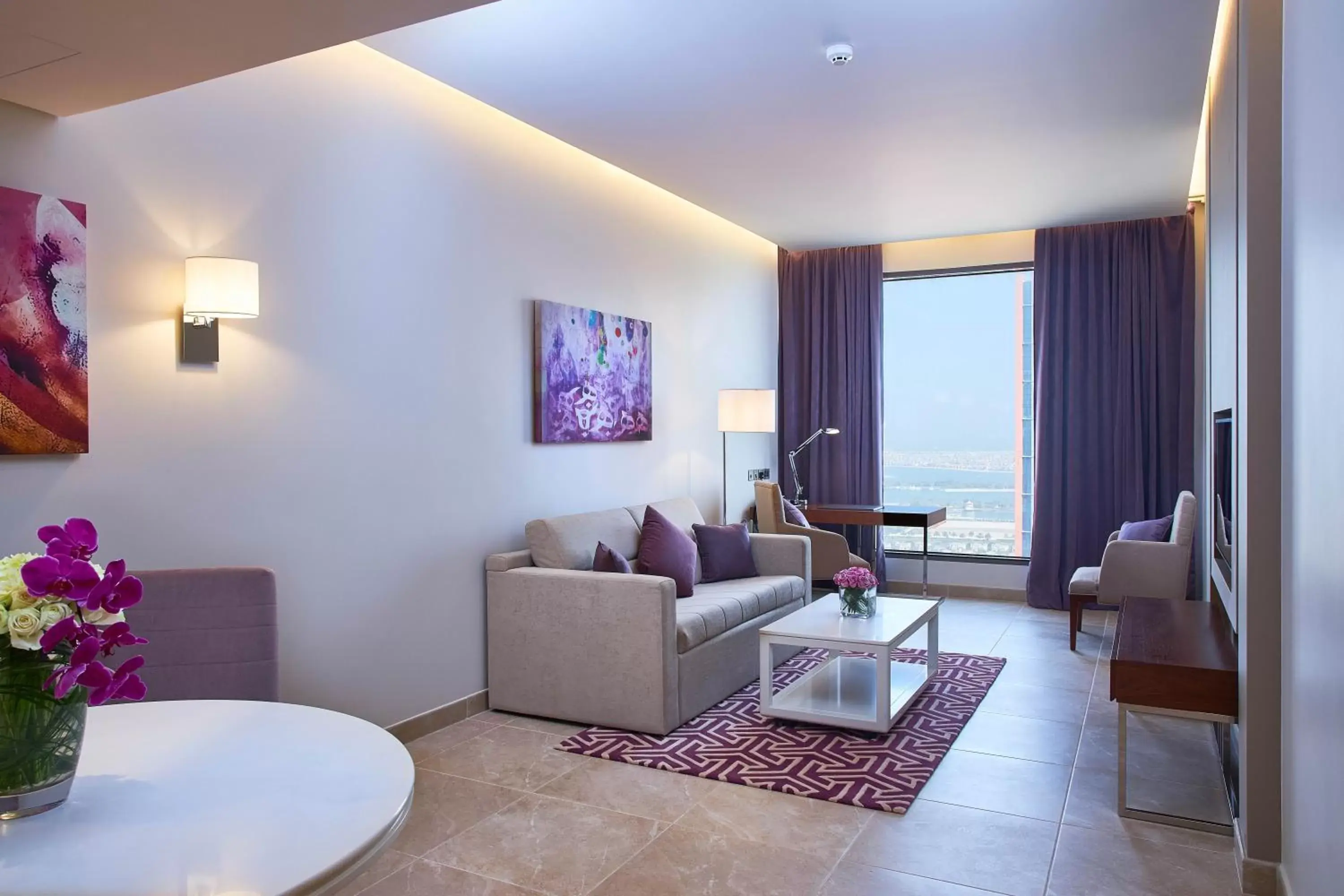 Seating Area in Mercure Dubai Barsha Heights Hotel Suites