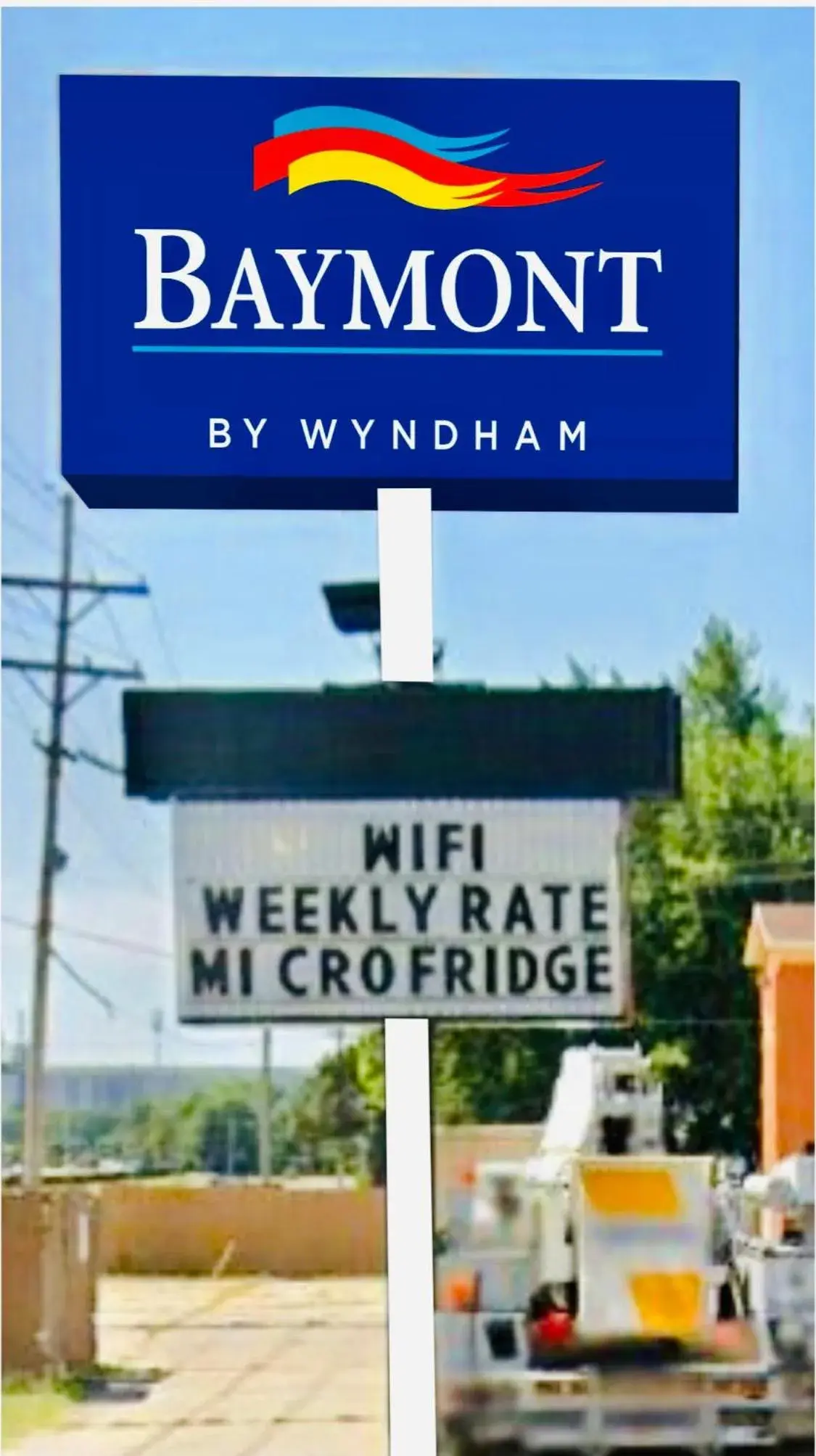 Property Logo/Sign in Baymont by Wyndham Hutchinson