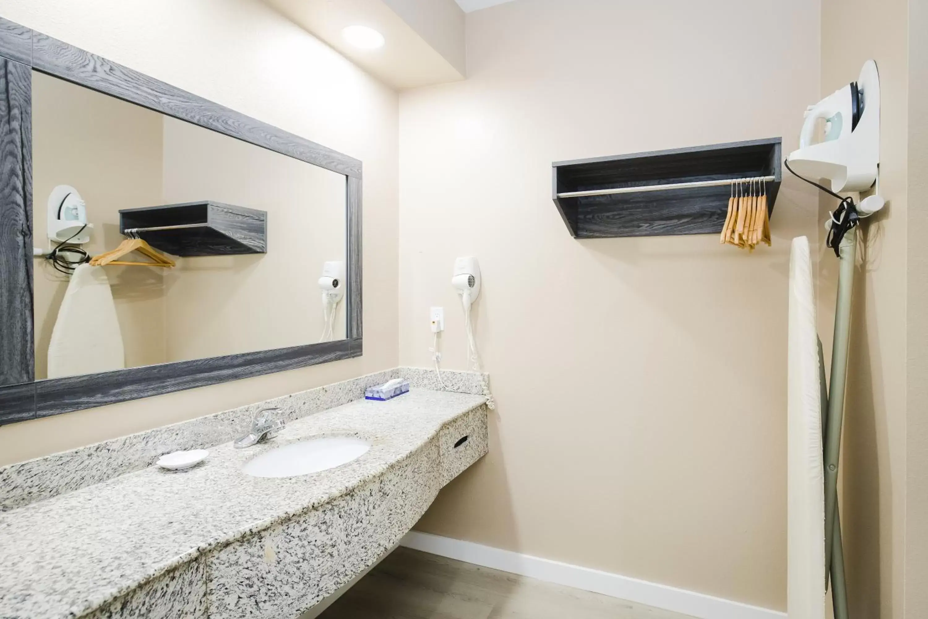 Bathroom in Sapphire Inn & Suites