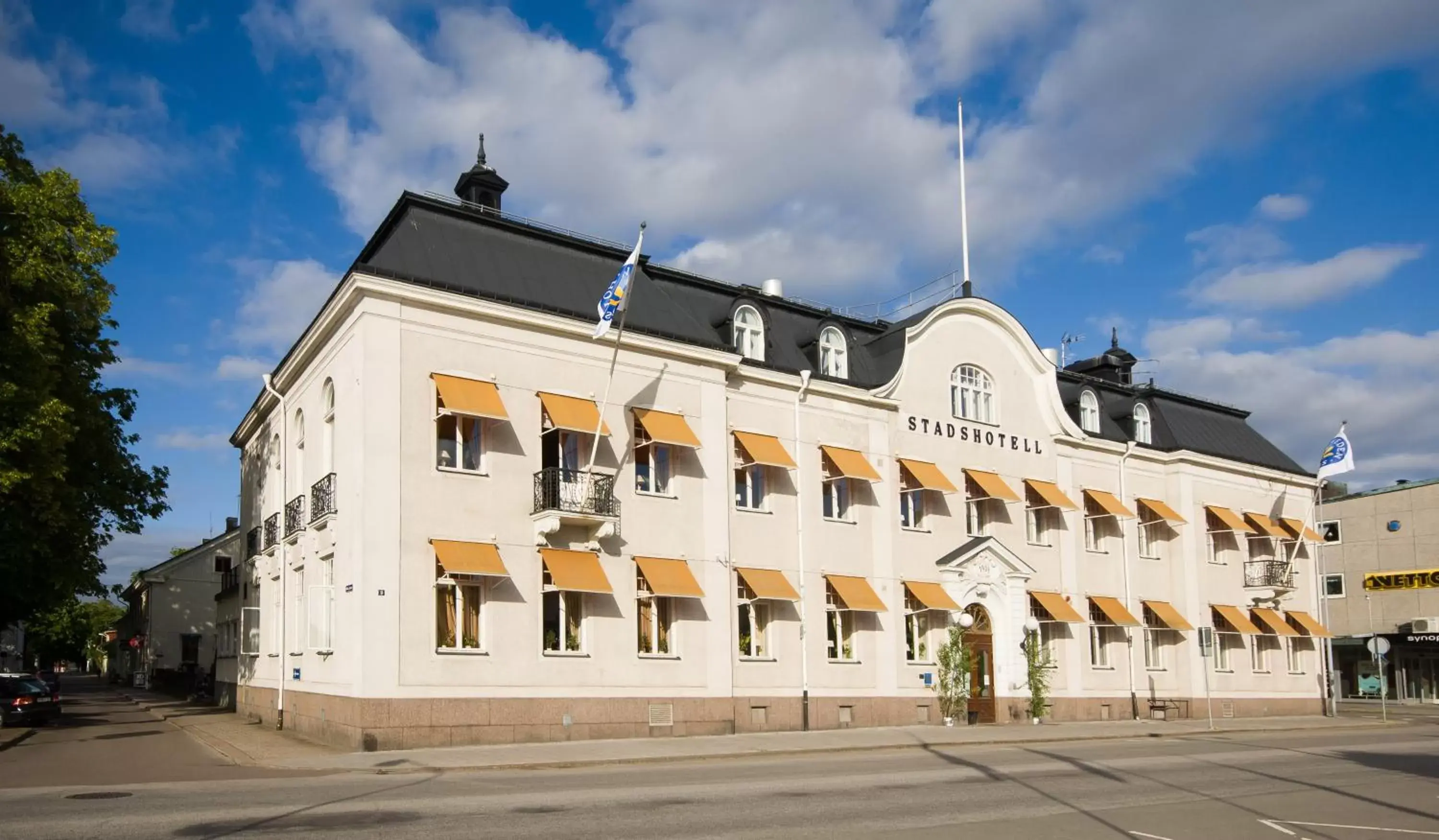 Facade/entrance, Property Building in Amals Stadshotell, Sure Hotel Collection by Best Western