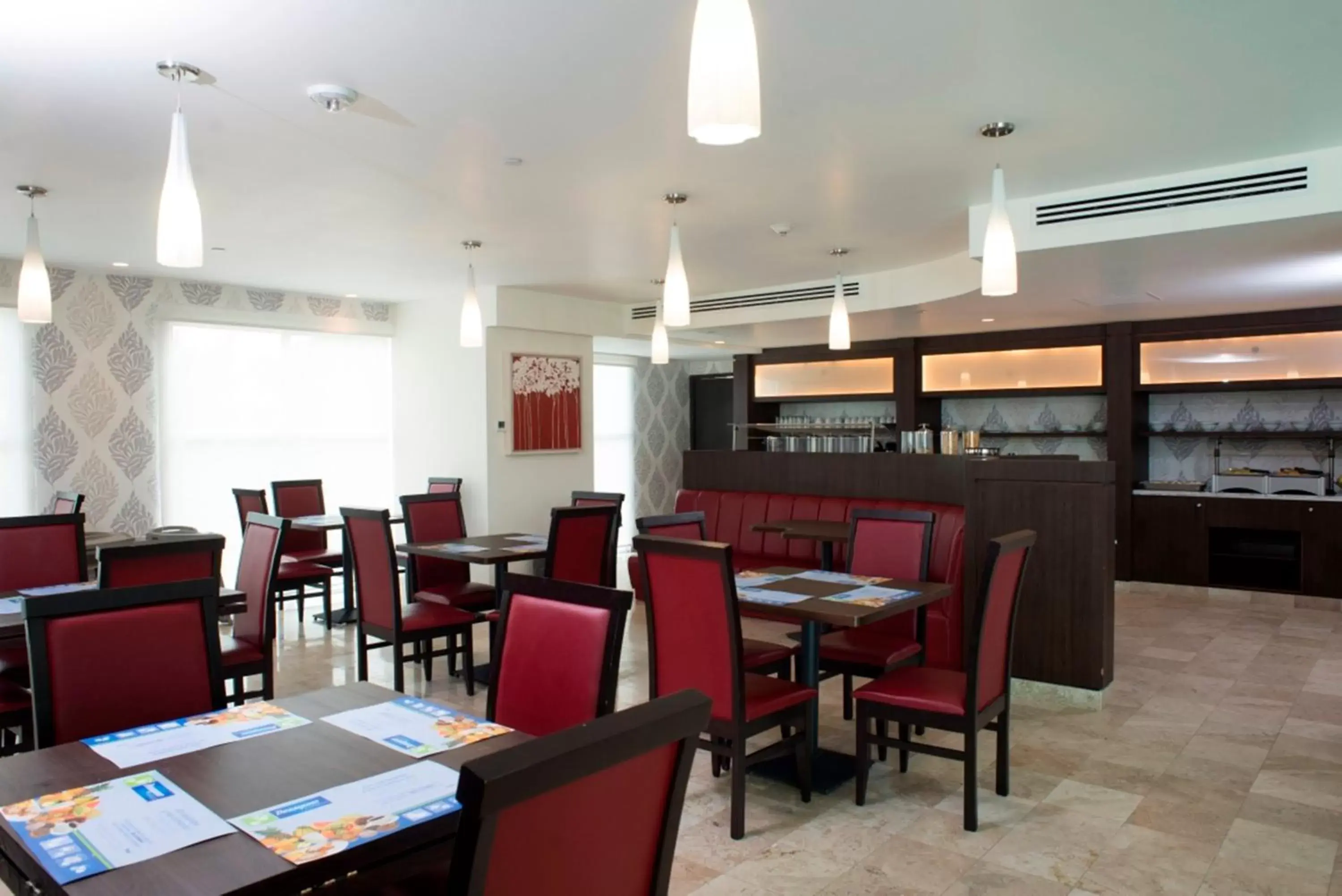 Breakfast, Restaurant/Places to Eat in Holiday Inn Express & Suites Queretaro, an IHG Hotel