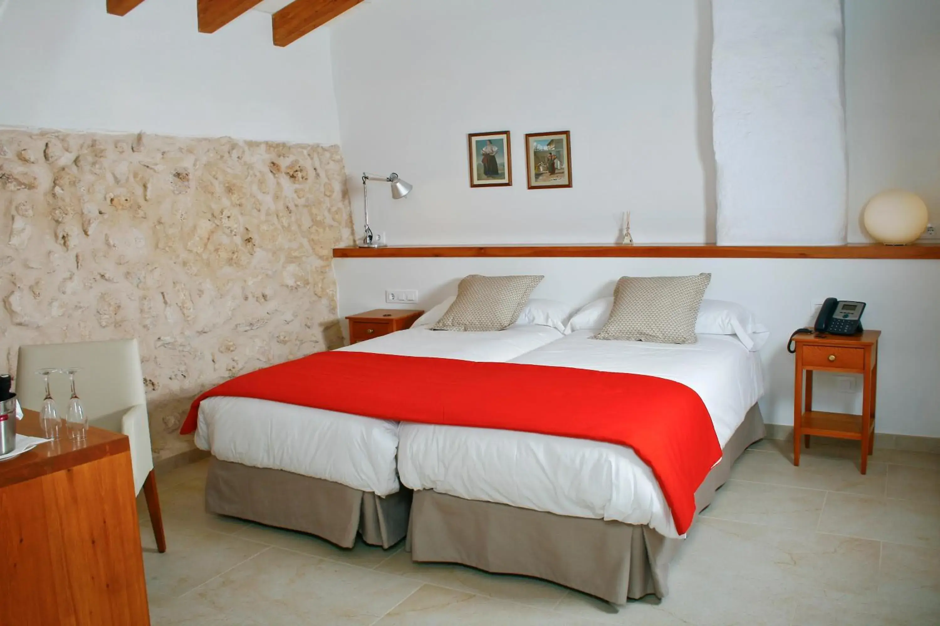 Bed in Hotel Rural Binigaus Vell