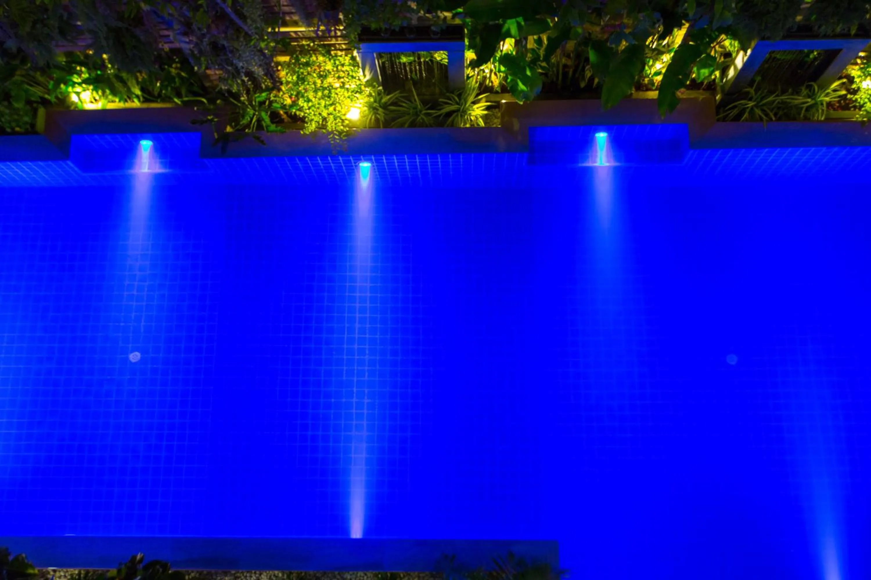 Swimming pool in Chiang Mai Waroros Boutique Hotel