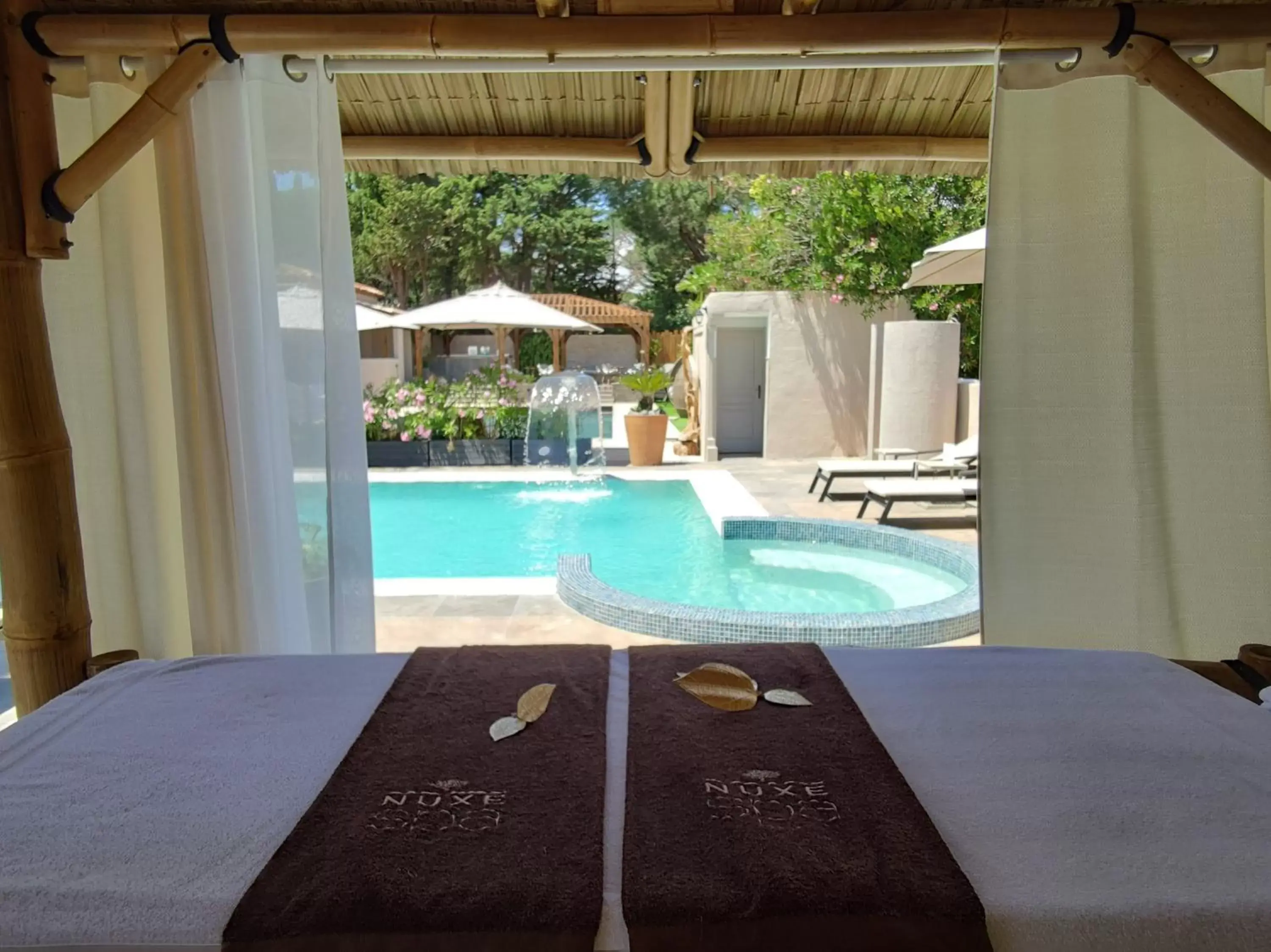 Patio, Swimming Pool in La Villa Dune, Hôtel & Spa Nuxe