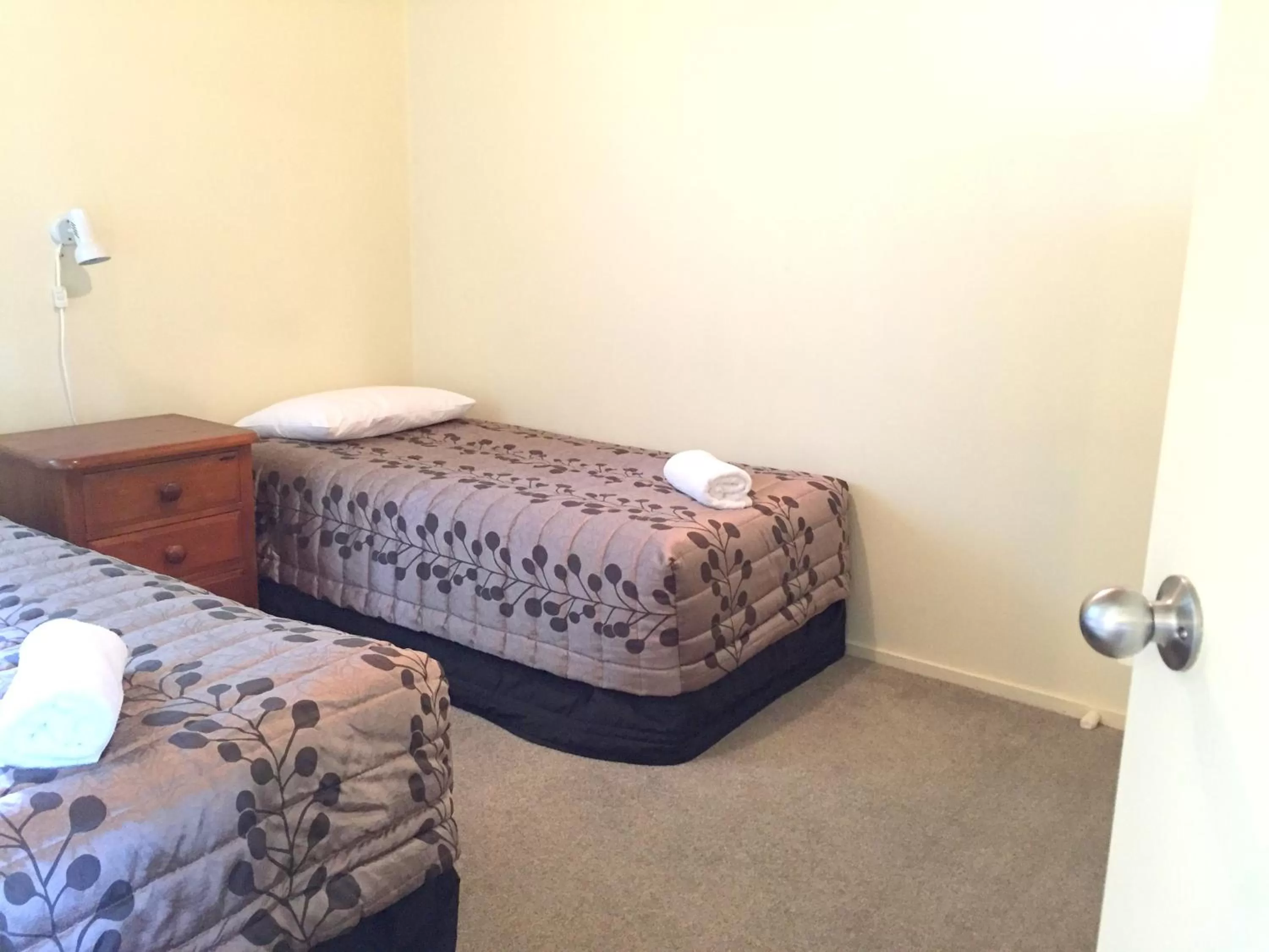 Bed in Wanaka Heights Motel