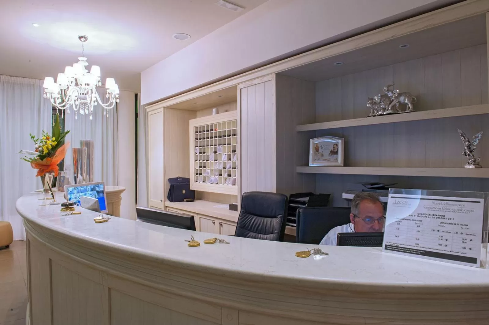 Restaurant/places to eat in Hotel Fini