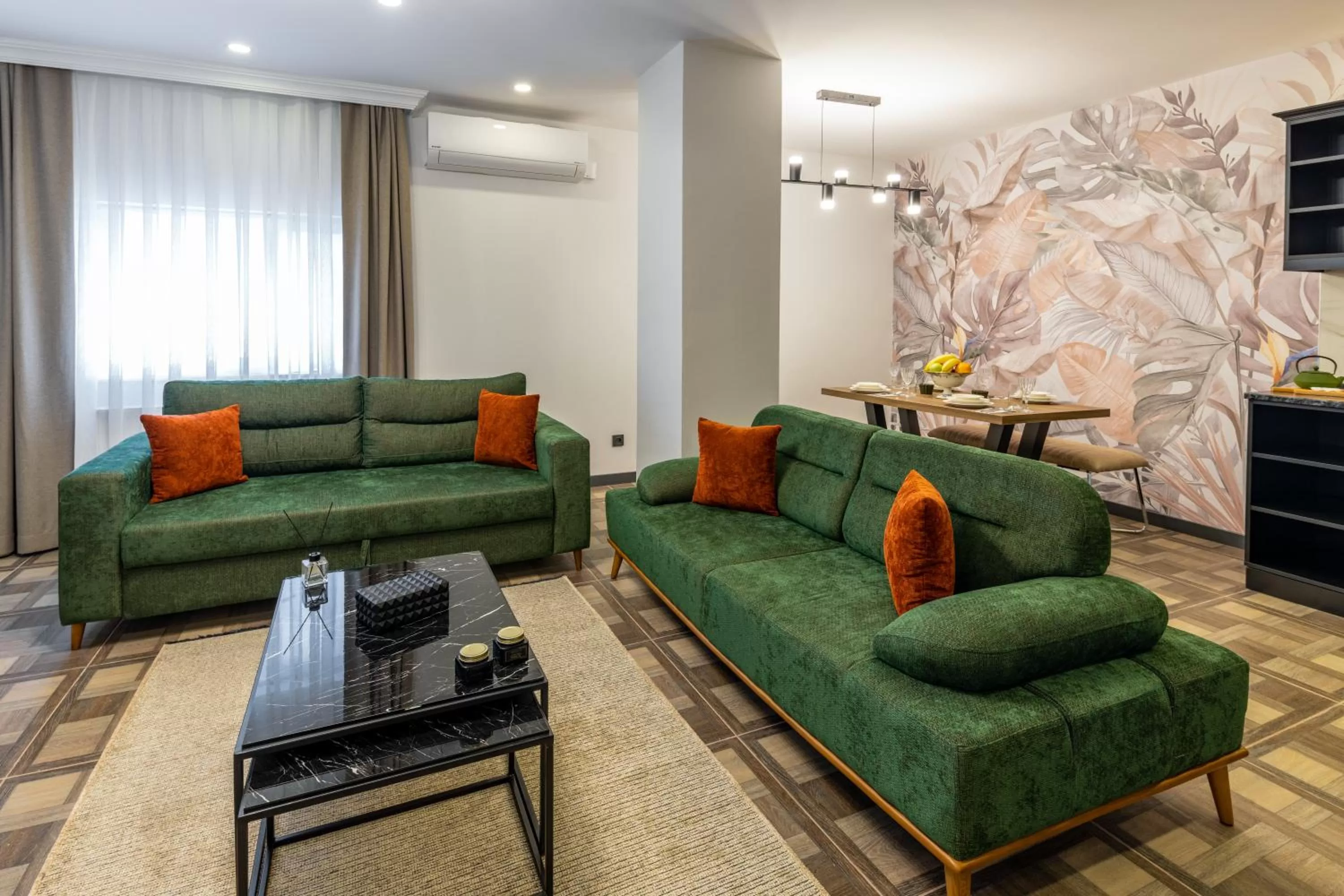 TV and multimedia in BayMari Suites City Life