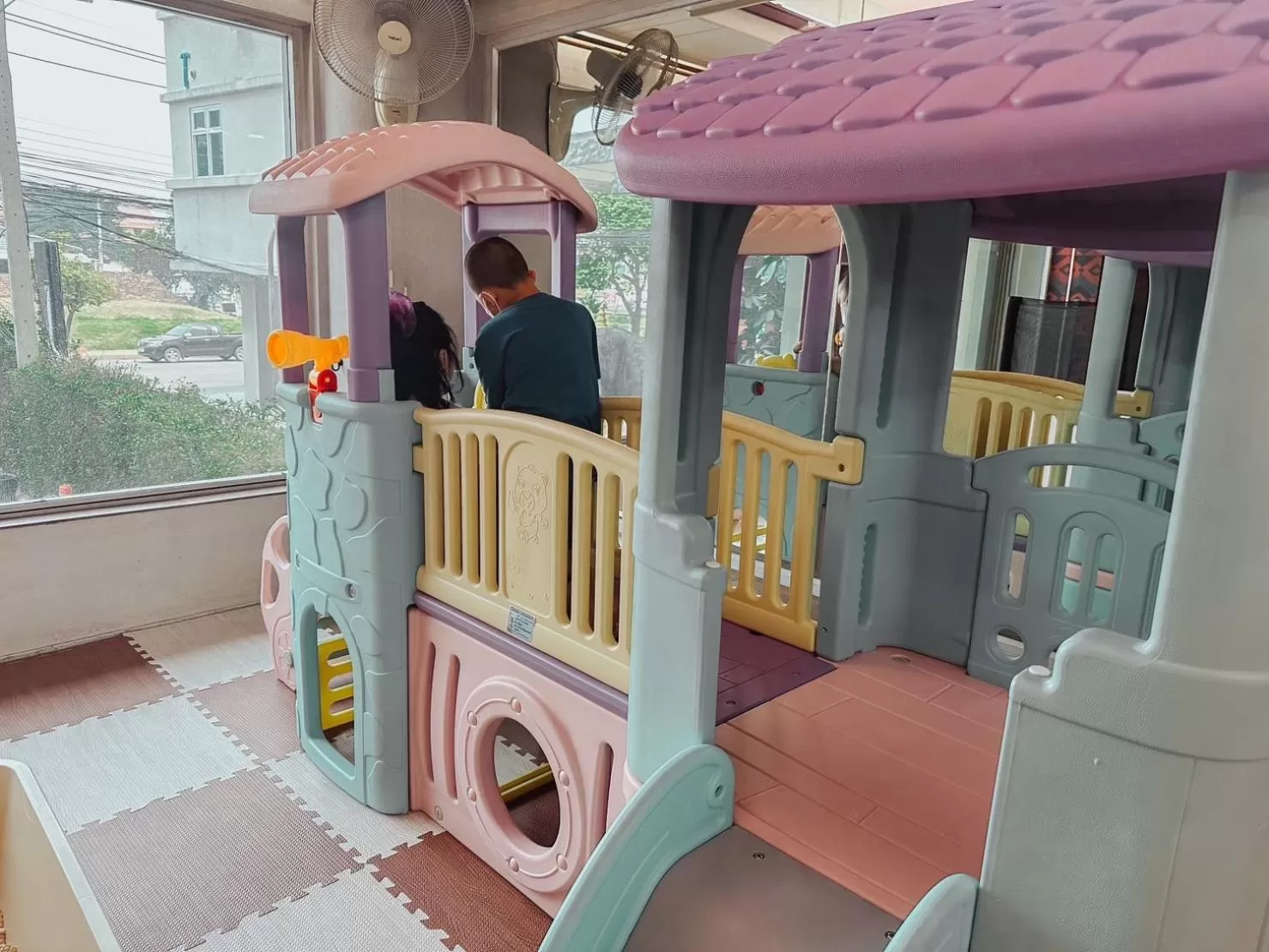 Children play ground in Hotel De Khuvieng