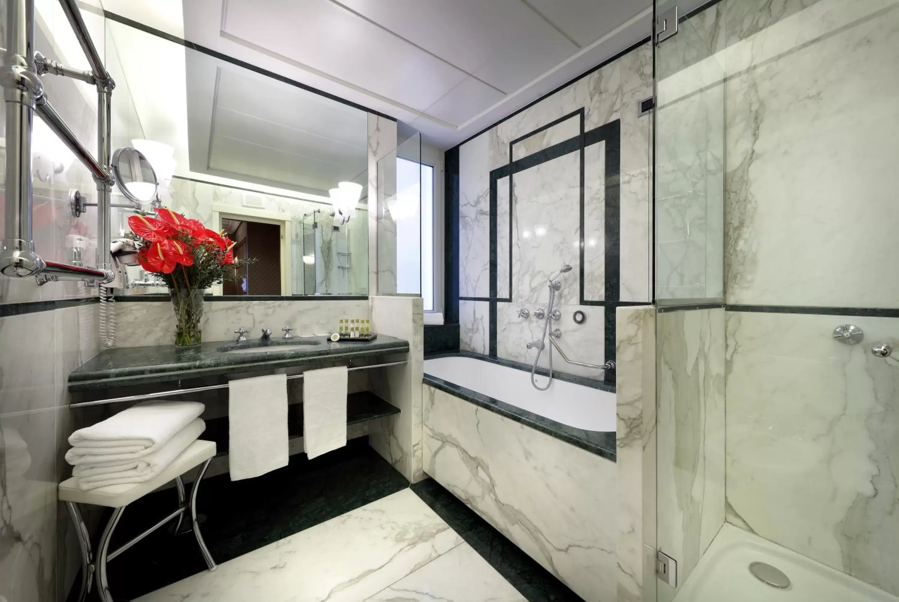 Shower, Bathroom in Eurostars Hotel Excelsior