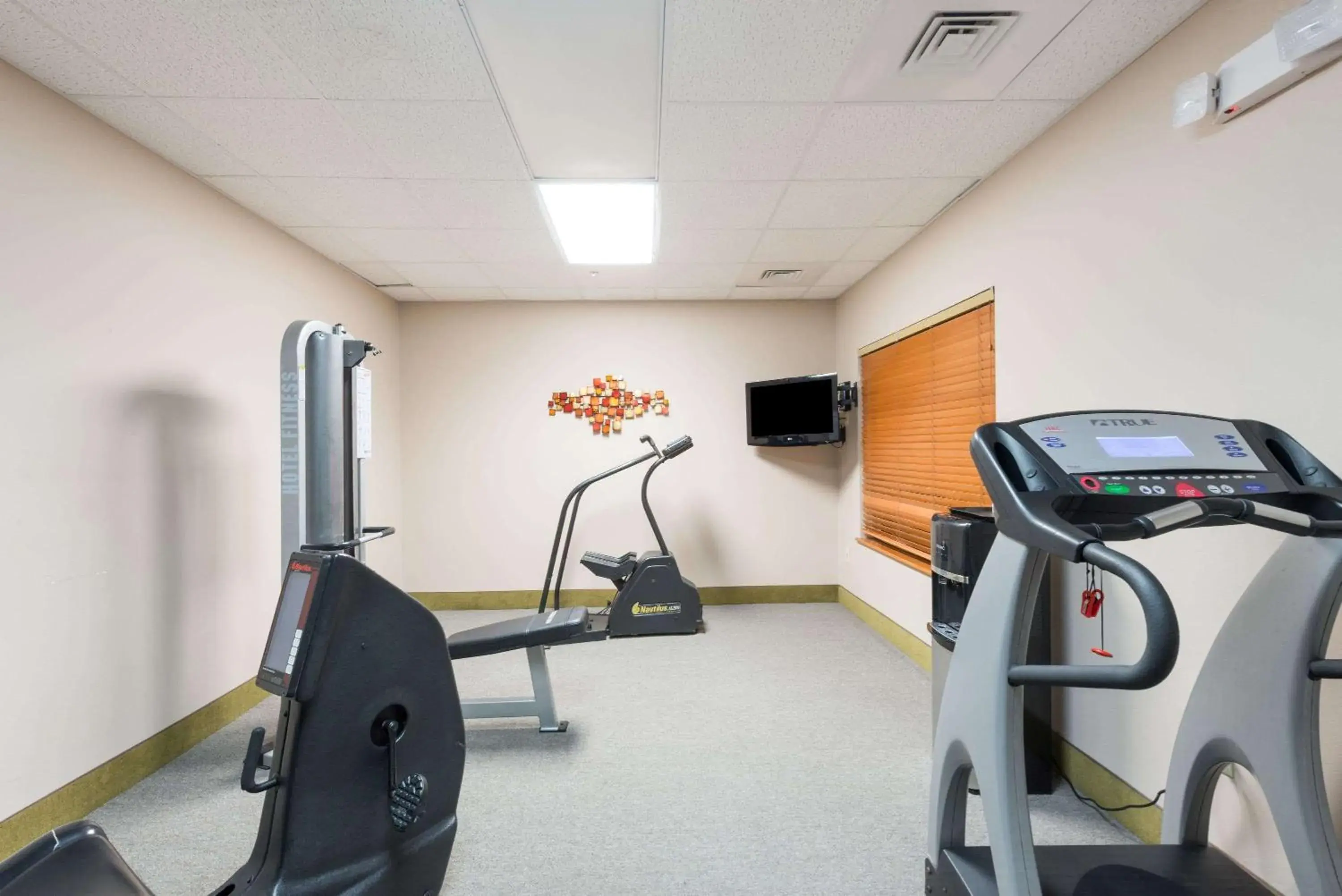 Fitness centre/facilities, Fitness Center/Facilities in Wingate by Wyndham Sulphur Near Lake Charles