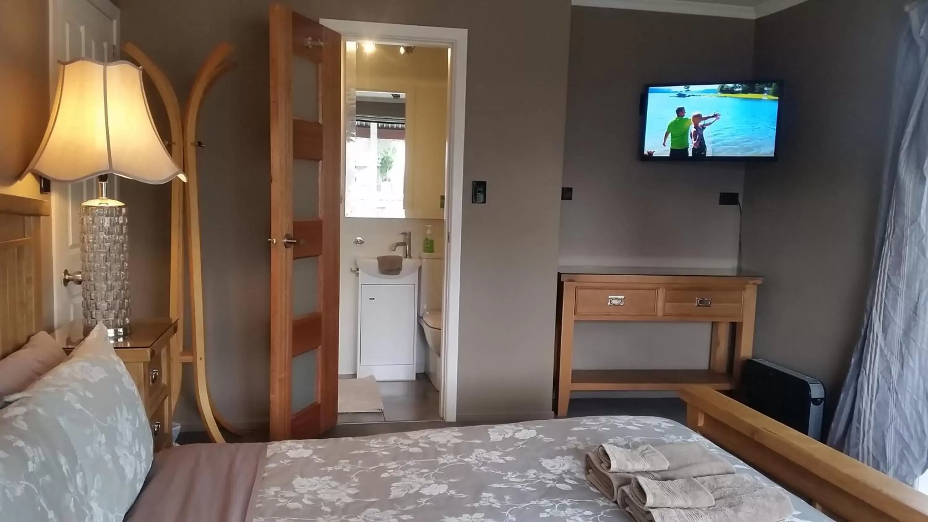 Bathroom, TV/Entertainment Center in Designer Cottage