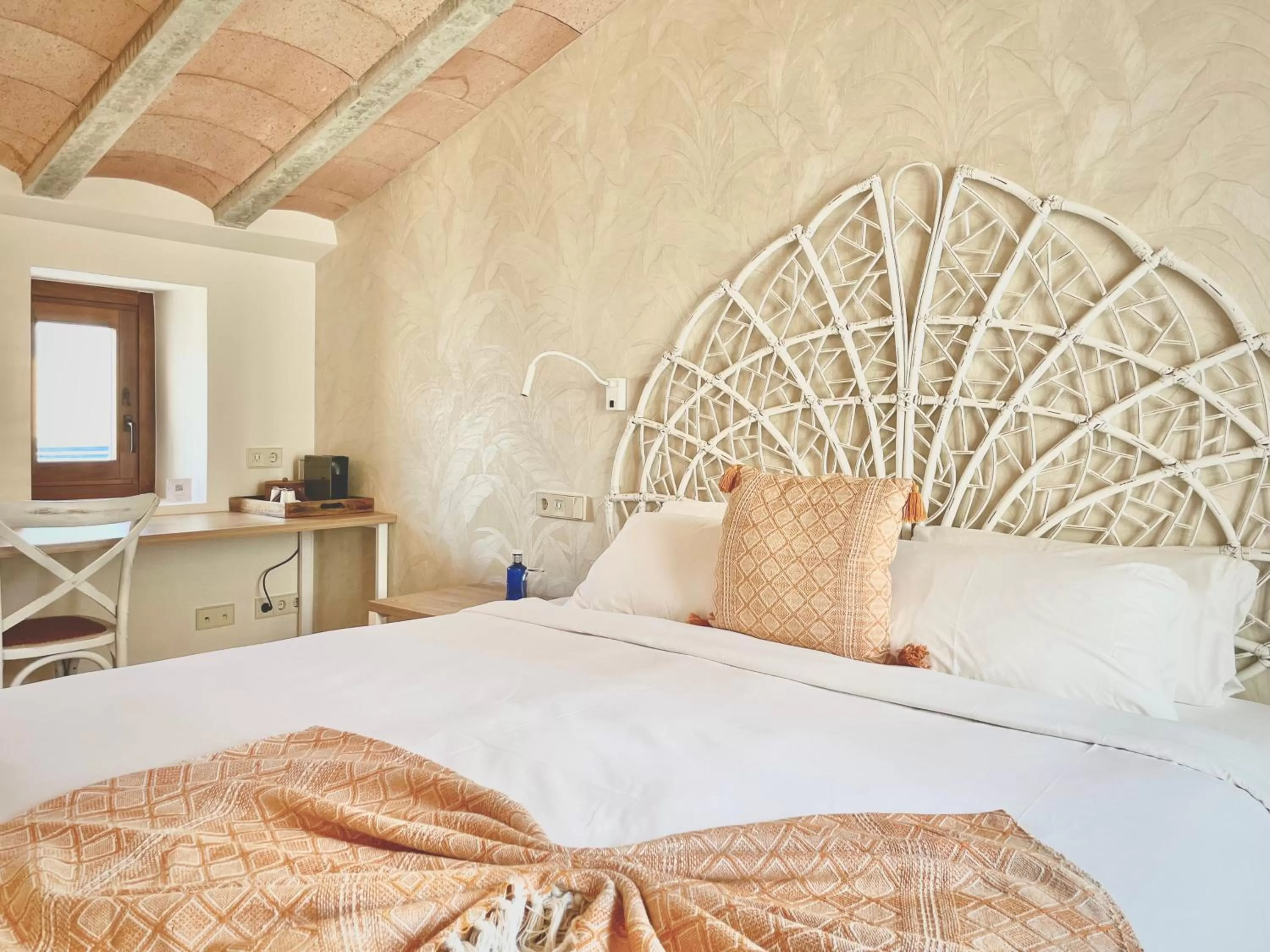 Bedroom, Bed in Hotel Abaco Altea