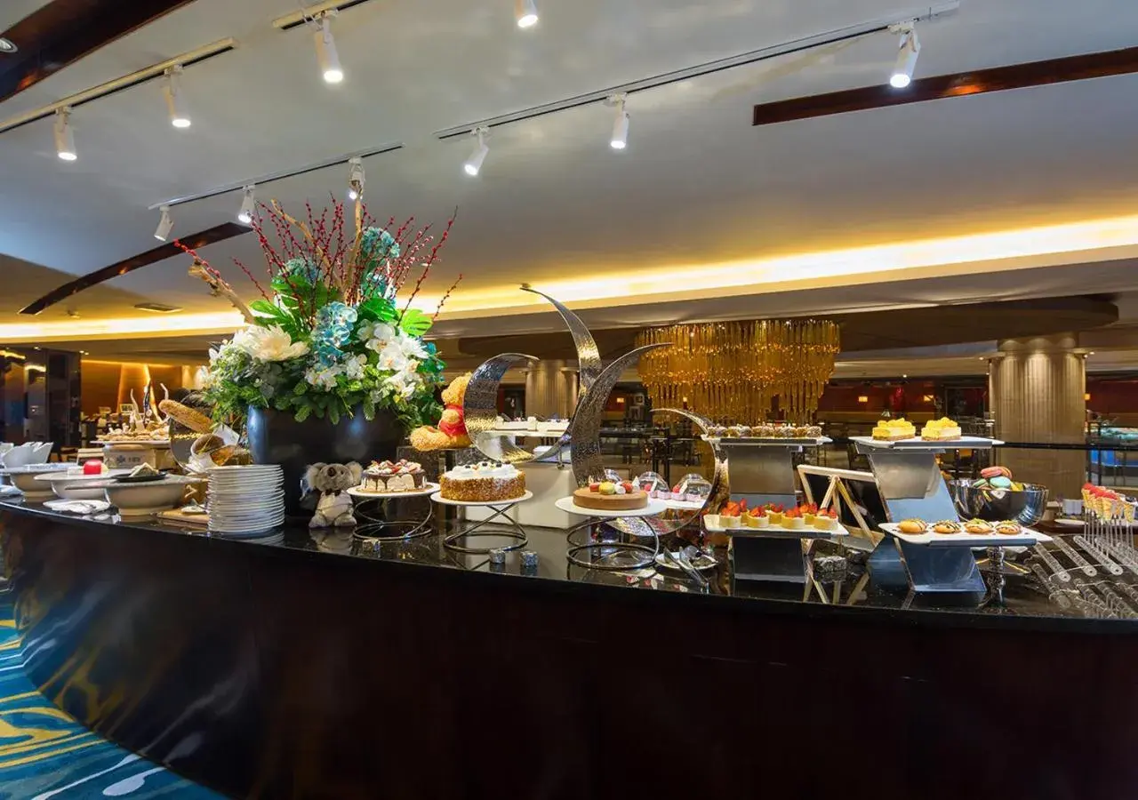 Restaurant/Places to Eat in Wyndham Grand Plaza Royale Hangzhou