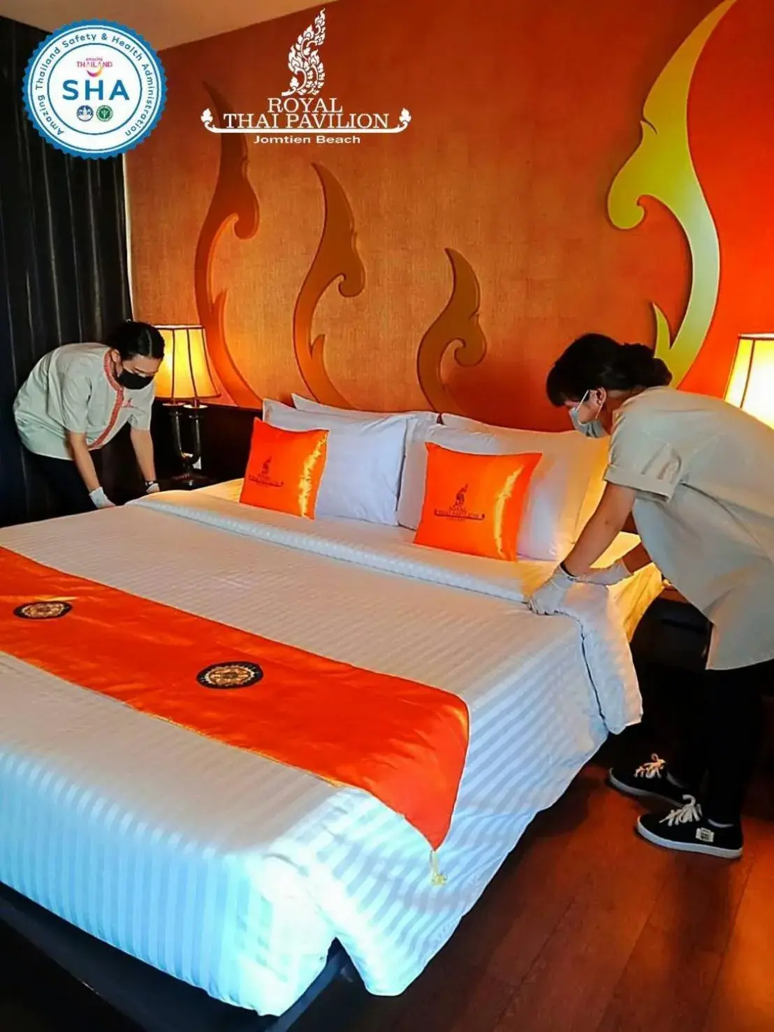 Bed in Royal Thai Pavilion Hotel