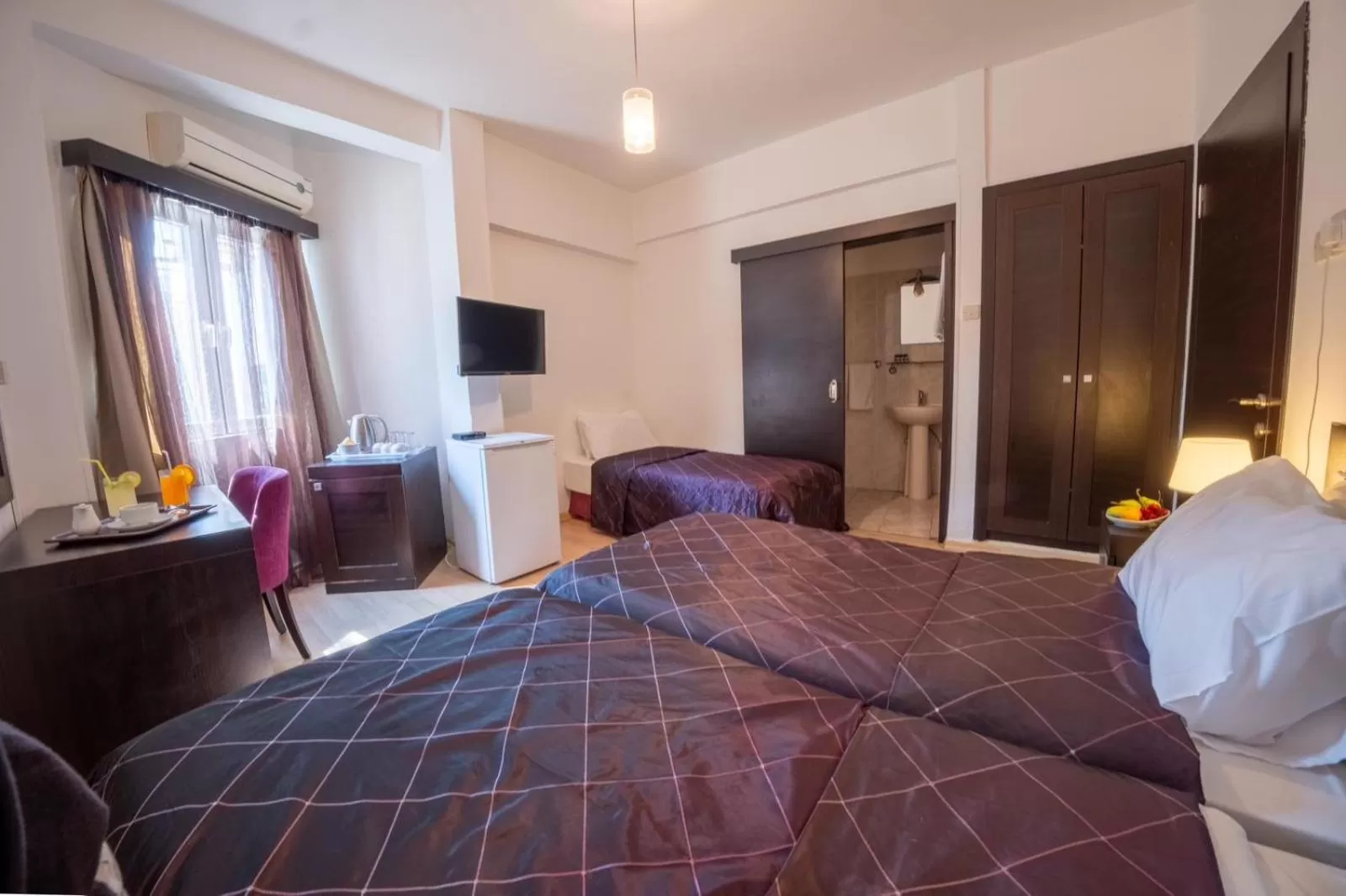 Bed in Kyrenia British Harbour Hotel