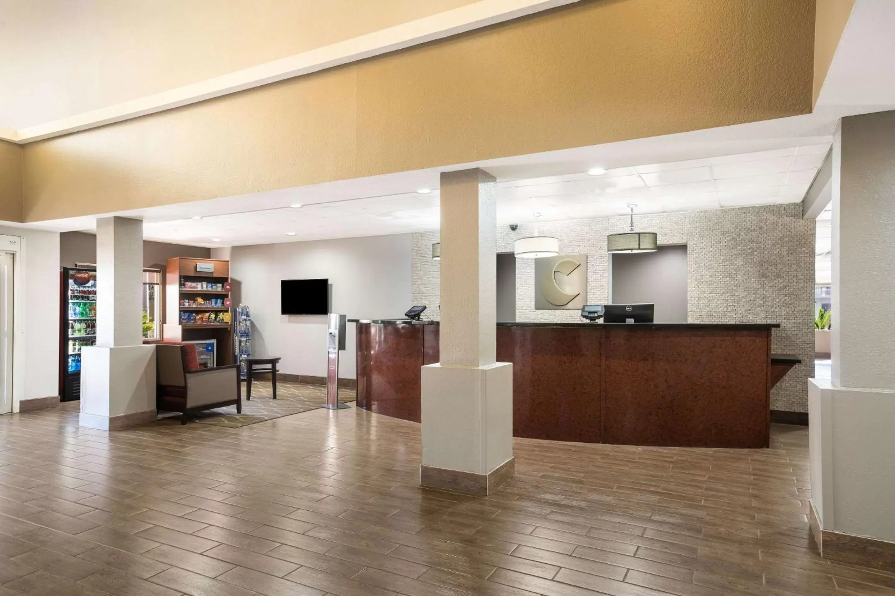 Lobby or reception in Comfort Suites Forsyth near I-75 Lobby or reception in Comfort Suites Forsyth near I-75