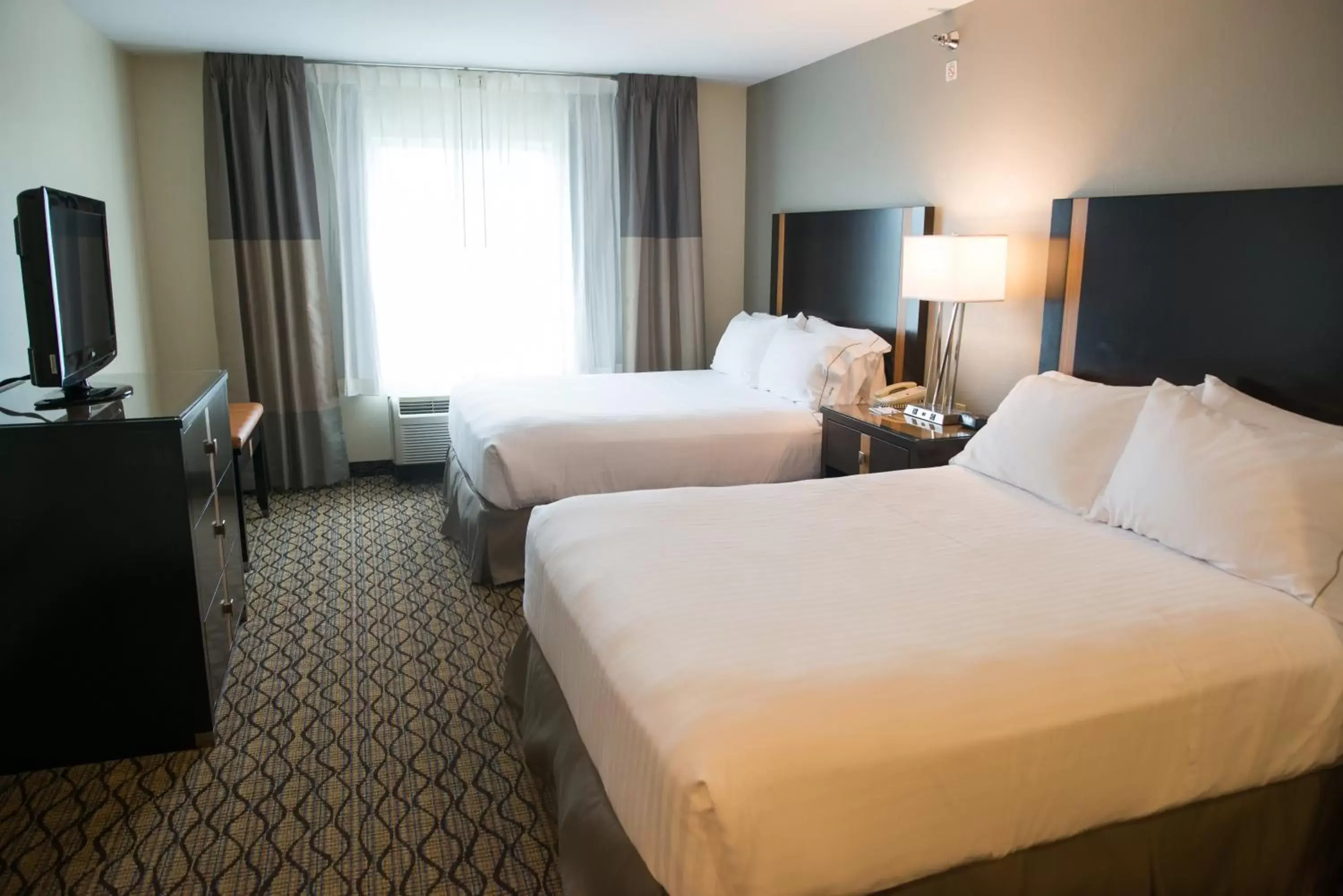 Photo of the whole room, Bed in Holiday Inn Express Hotel & Suites Chanhassen, an IHG Hotel