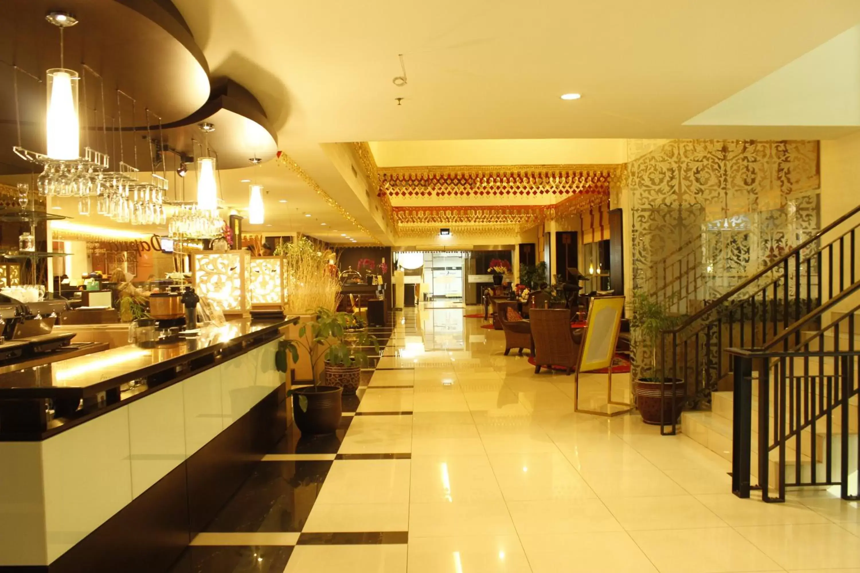 Restaurant/places to eat in Balairung Hotel Jakarta