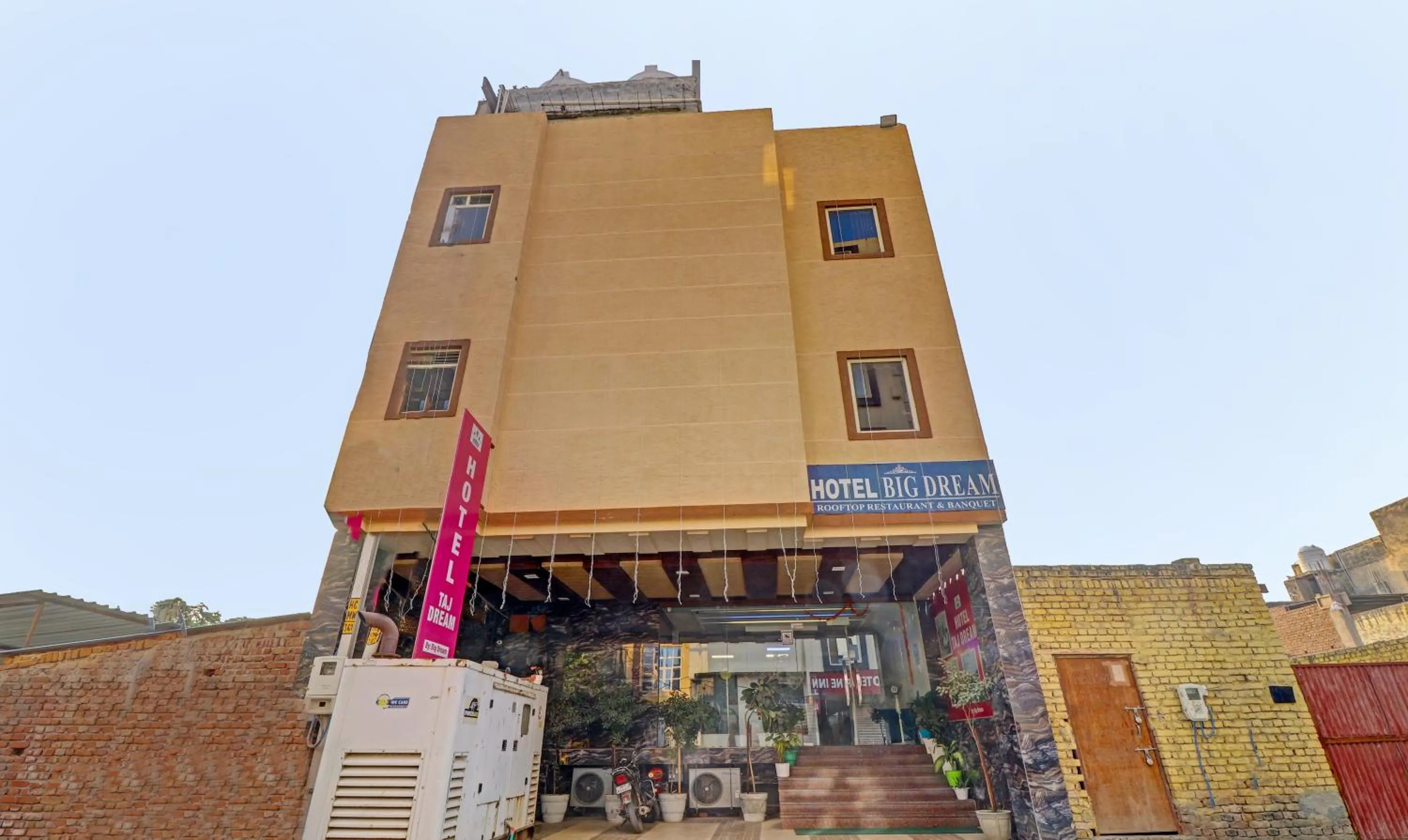 Property Building in Treebo Trend Taj Dream