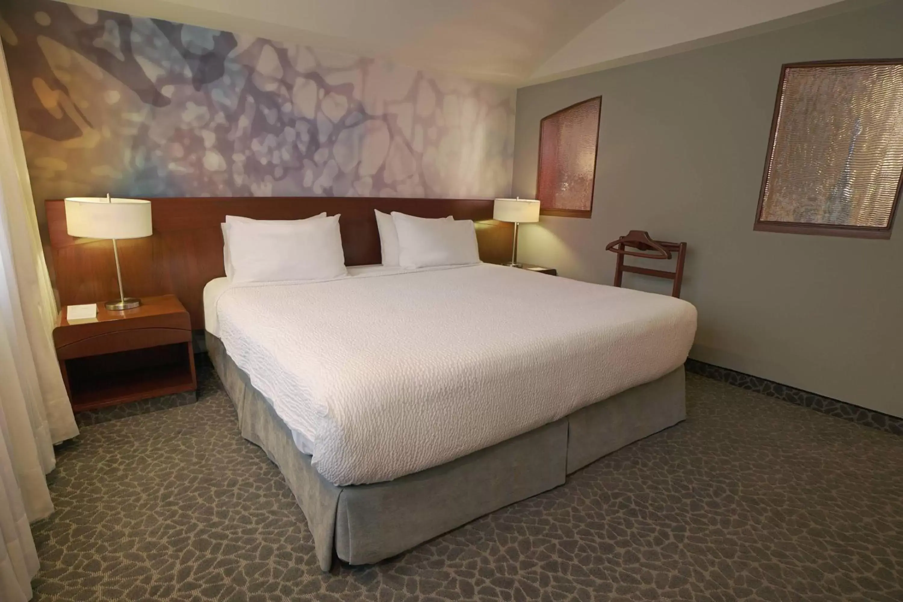 Bedroom, Bed in Courtyard by Marriott Mexico City Revolucion