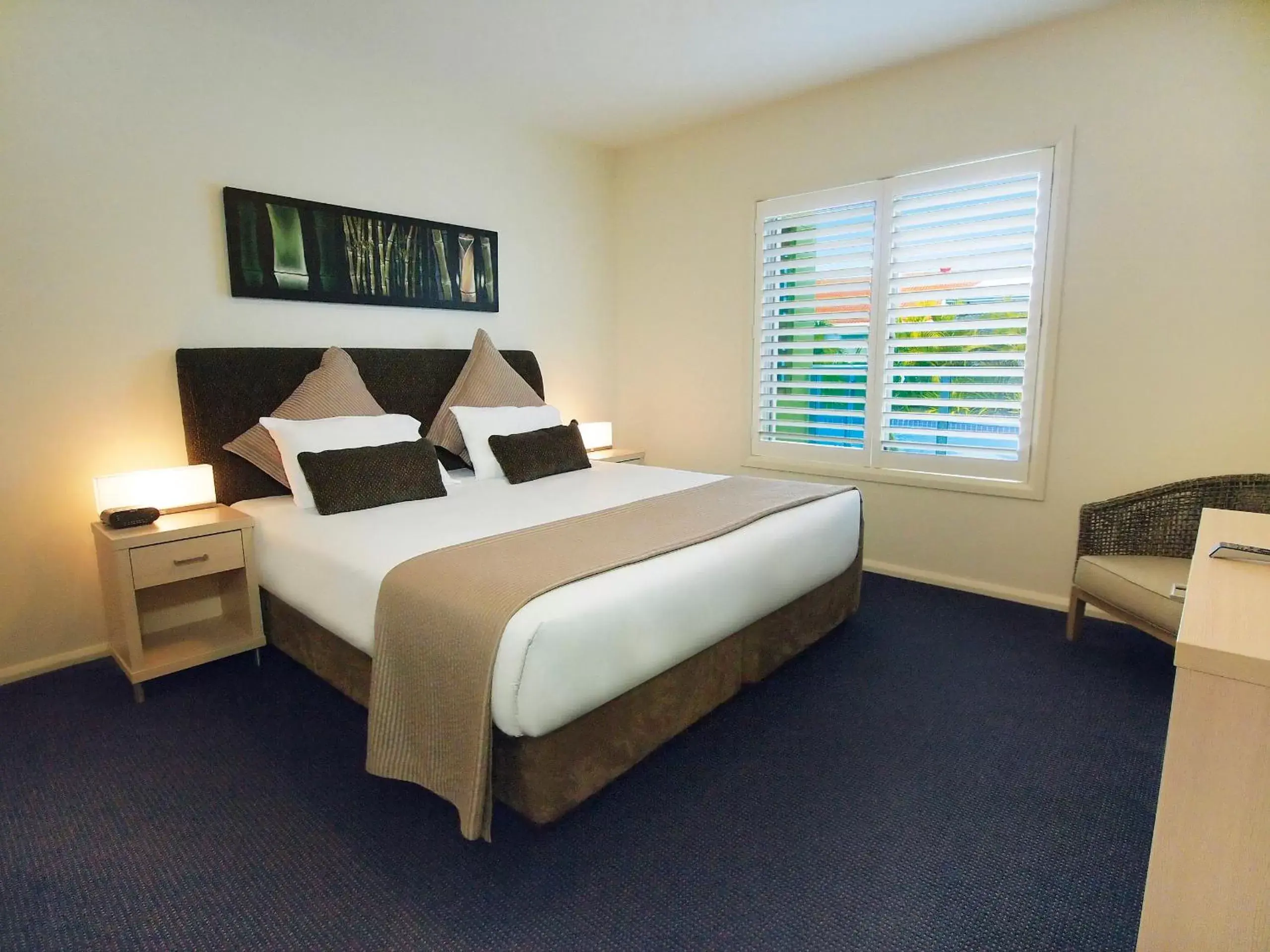 Bed in Oaks Port Stephens Pacific Blue Resort