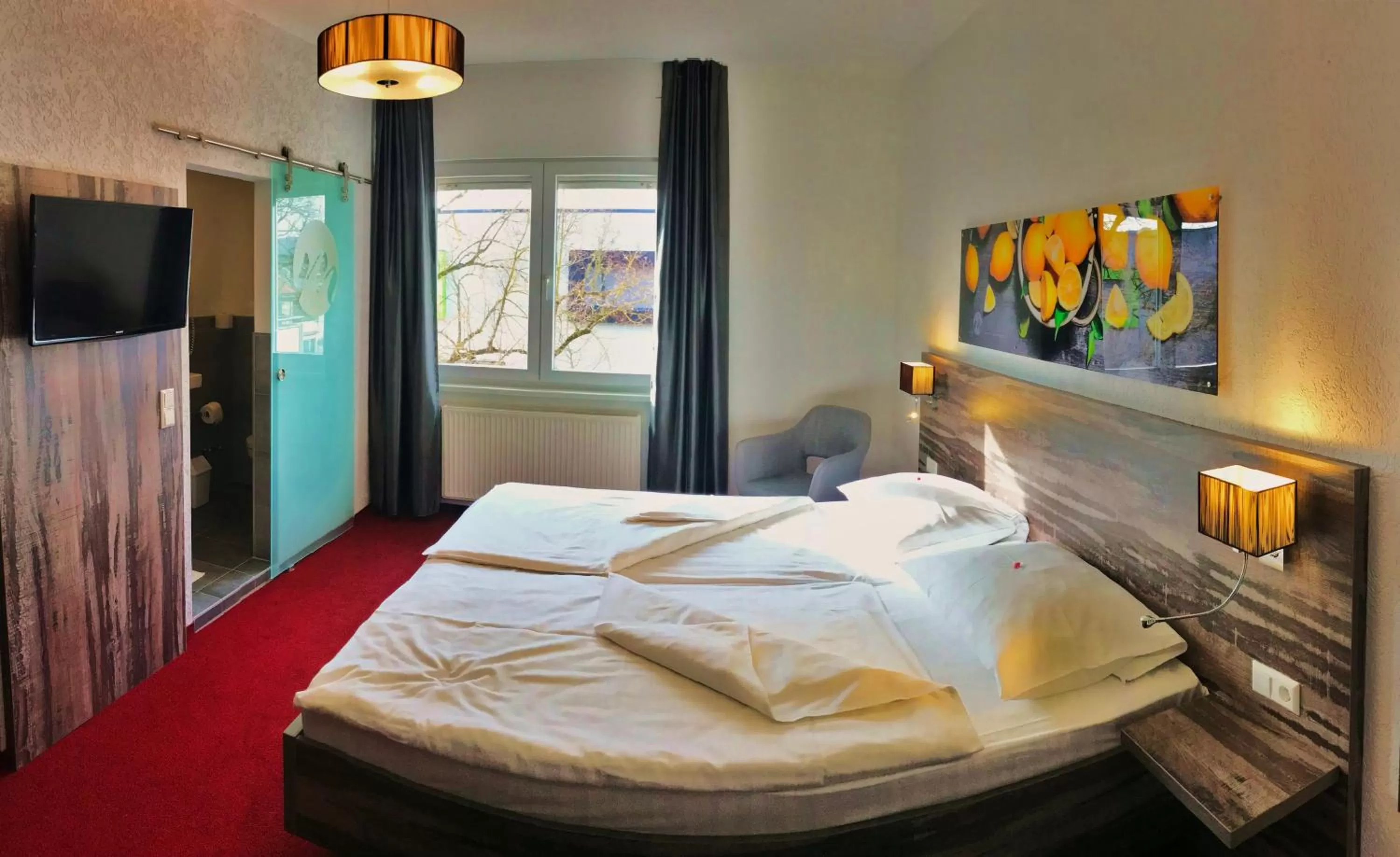 Bed in stadthotel miya