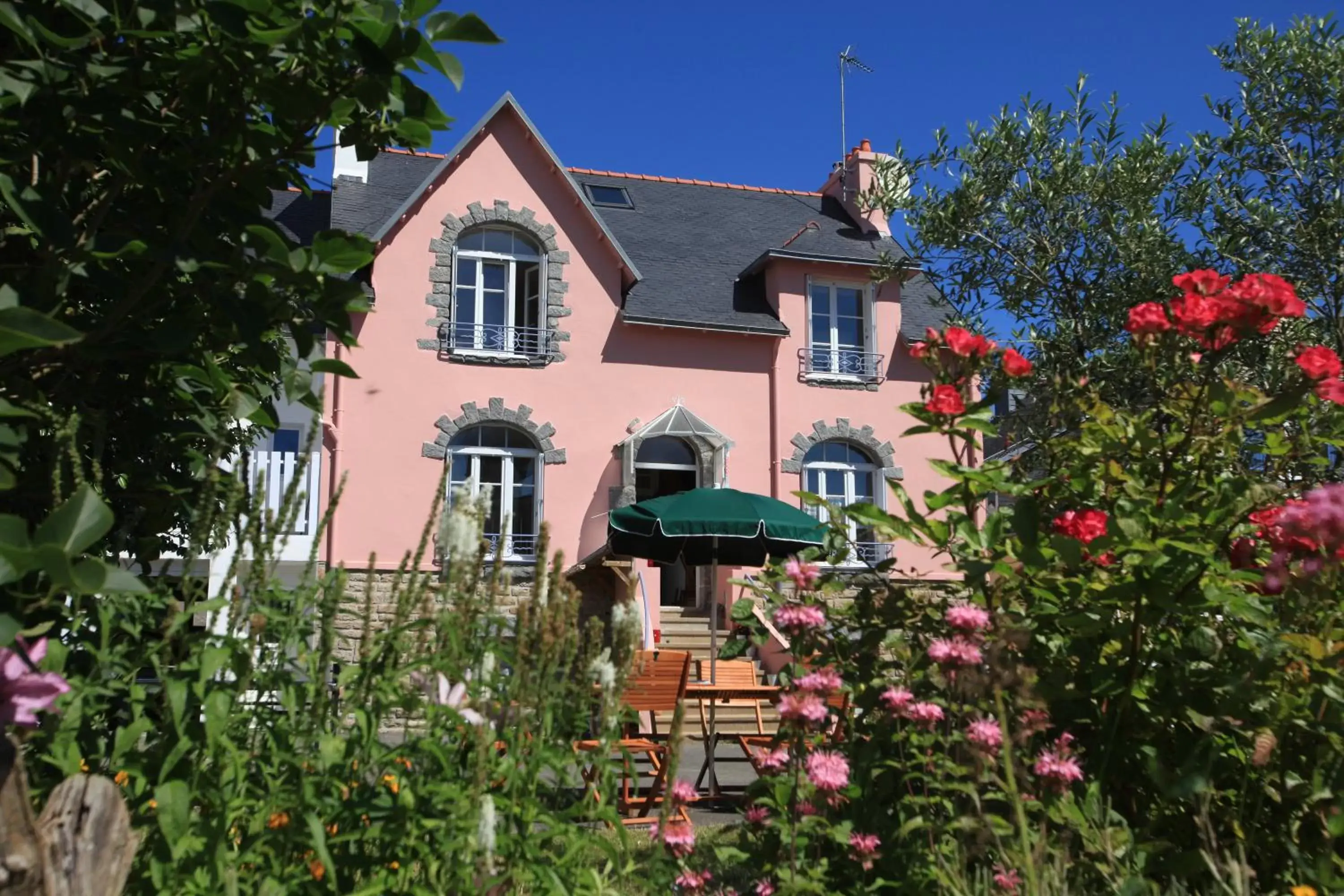 Property Building in Chambre d'Hôte à Douarnenez