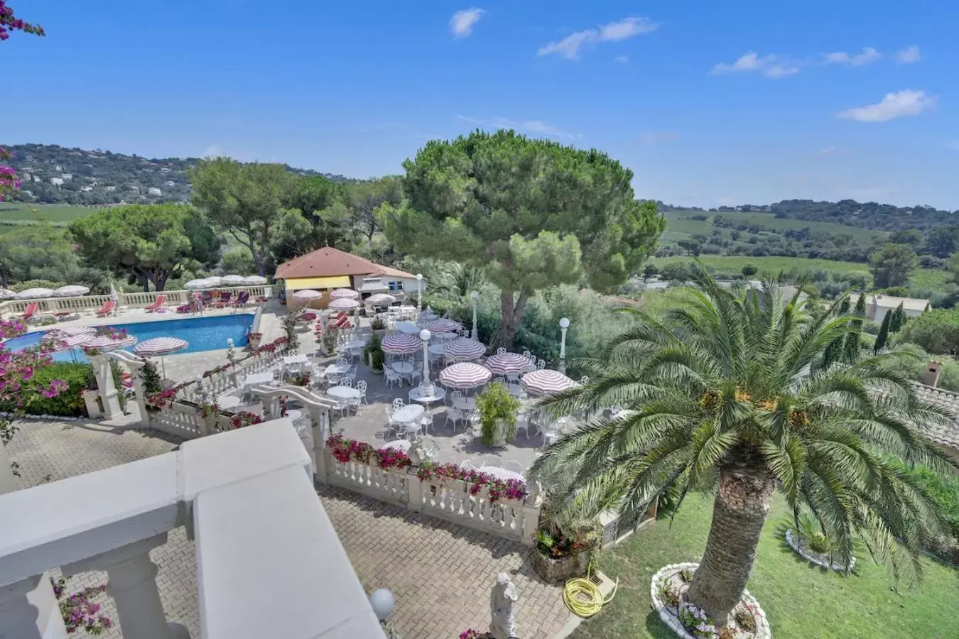 Garden view, Pool View in Le Château de Mei Lese