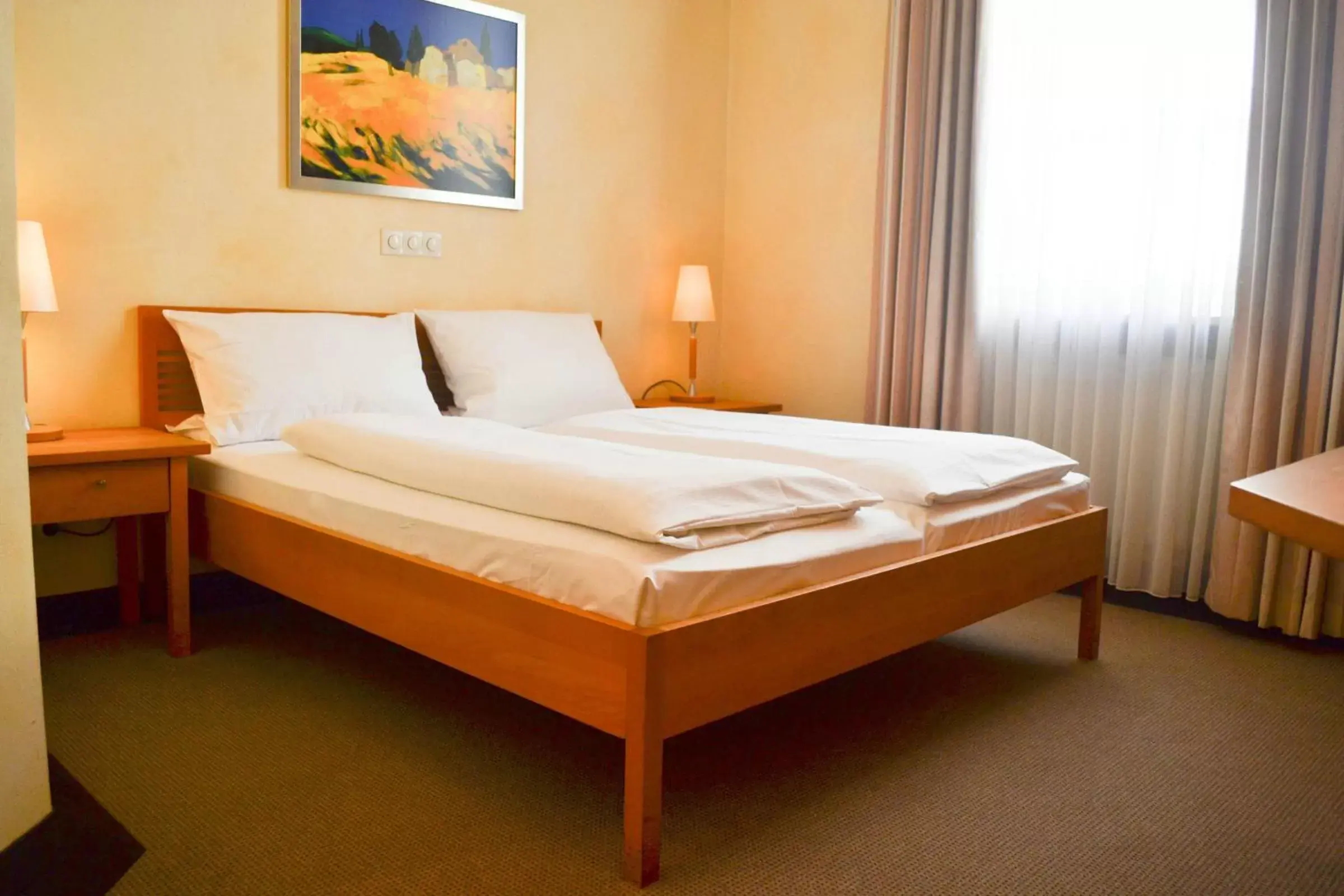 Photo of the whole room, Bed in Staffelsteiner Hof