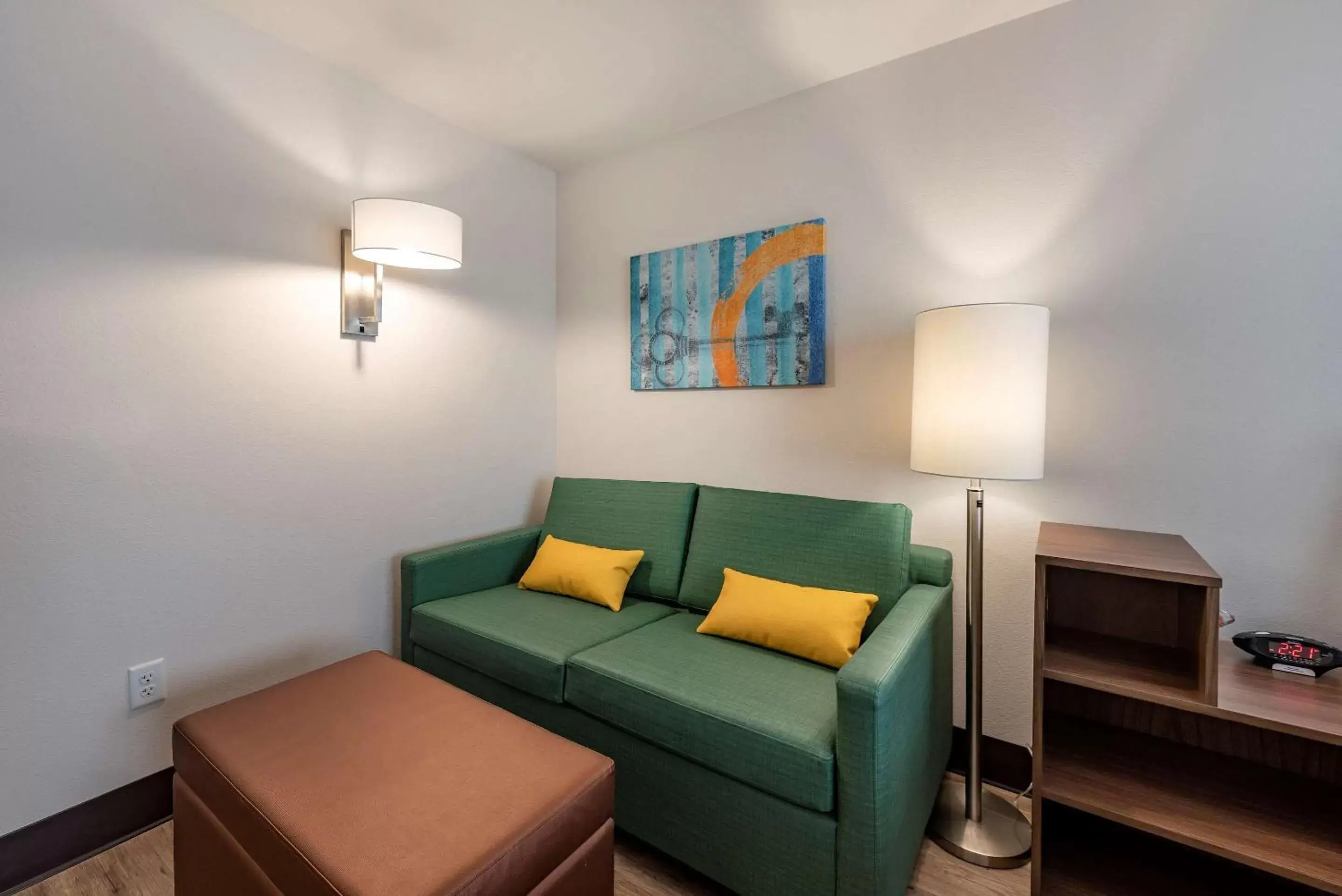 Bedroom, Seating Area in MainStay Suites Colorado Springs East - Medical Center Area