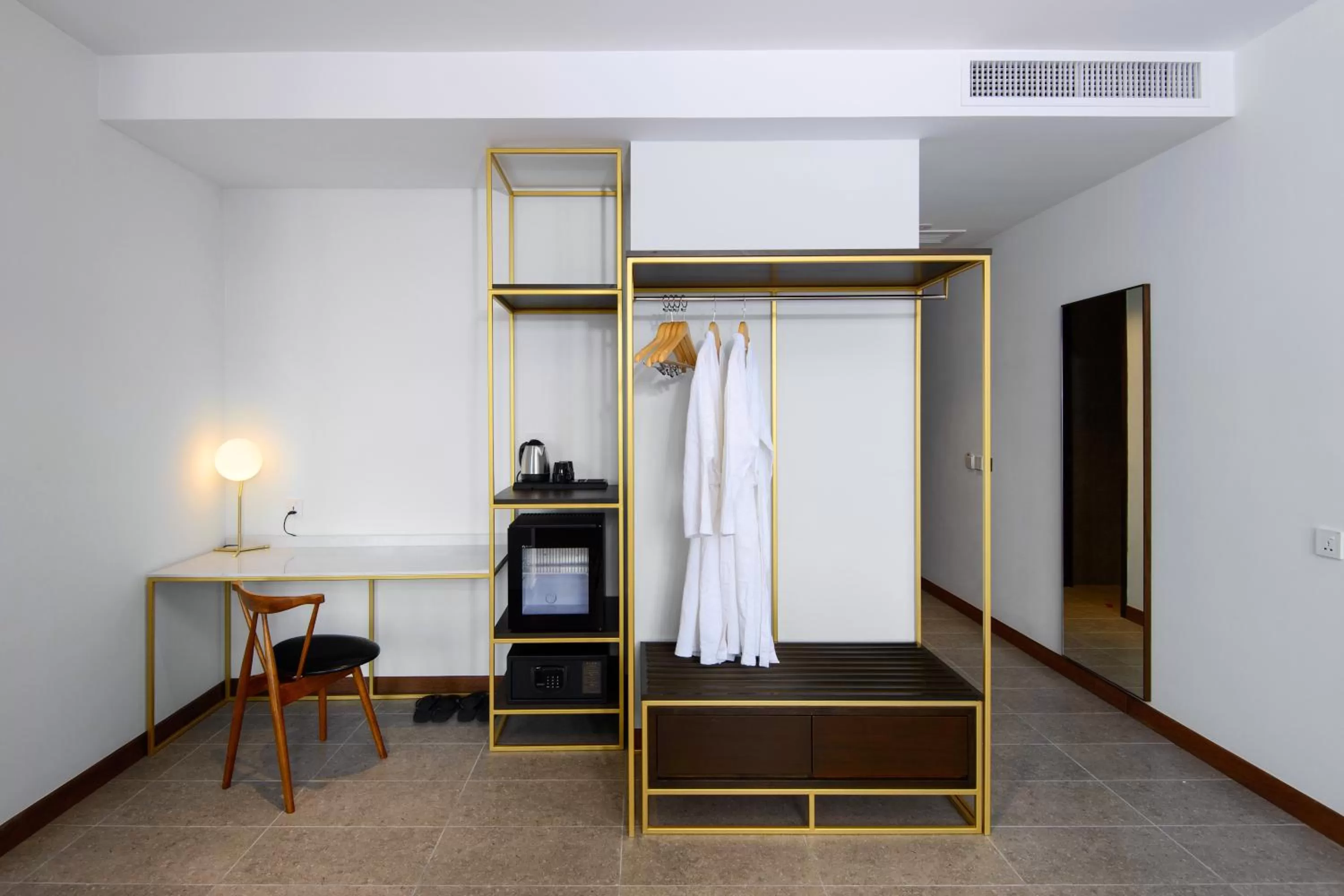 Coffee/tea facilities, Bed in SAVV HOTEL