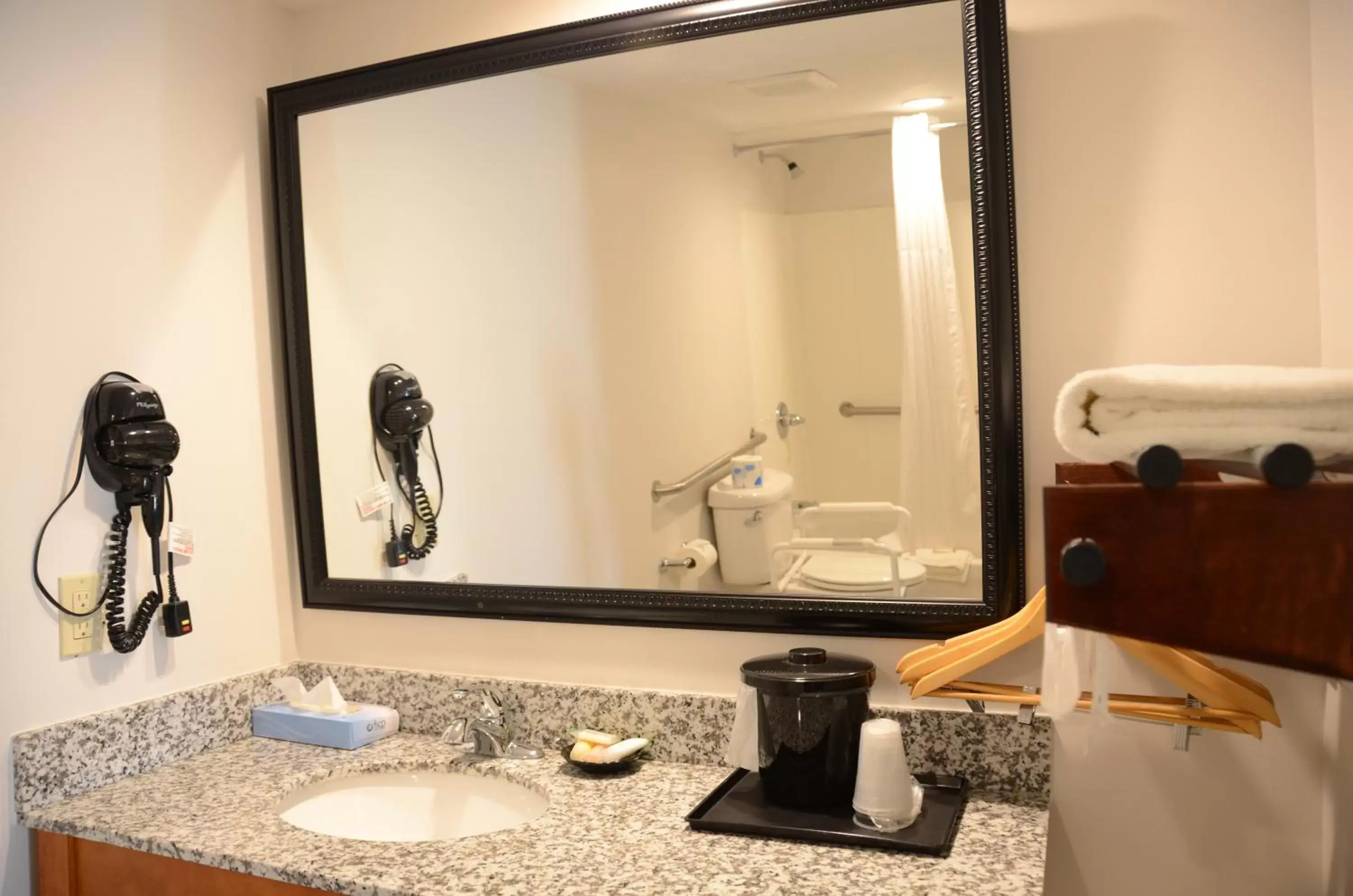 Bathroom in Smart Stay Inn - Saint Augustine