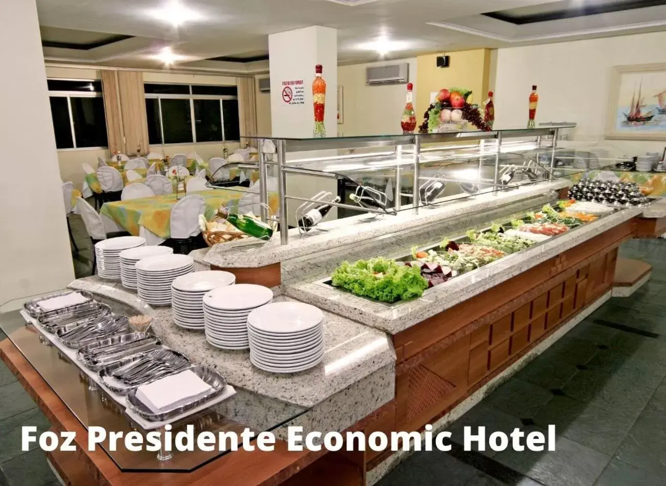 Restaurant/places to eat in Foz Presidente Economic Hotel