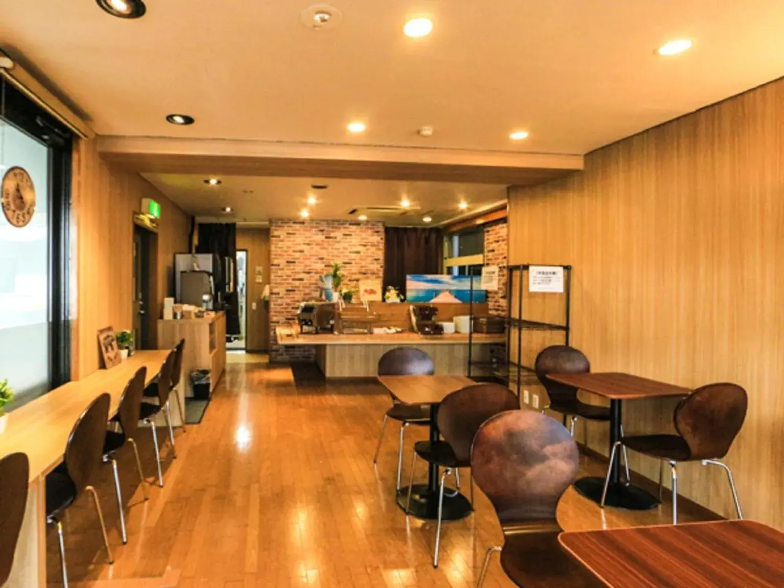 Breakfast, Lounge/Bar in HOTEL LiVEMAX BUDGET Tokyo Kiba