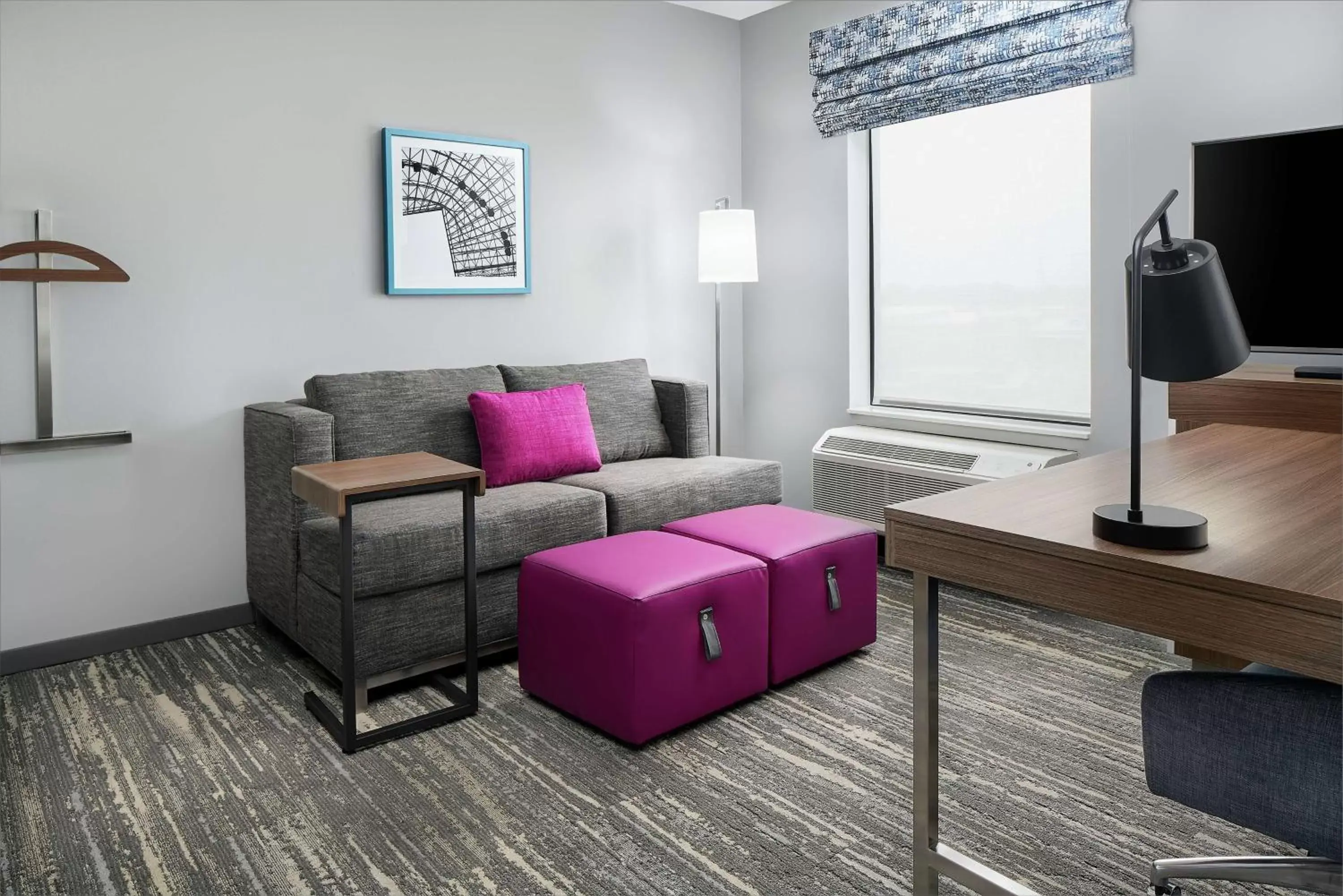 Bedroom, Seating Area in Hampton Inn & Suites Bridgeview Chicago, Il