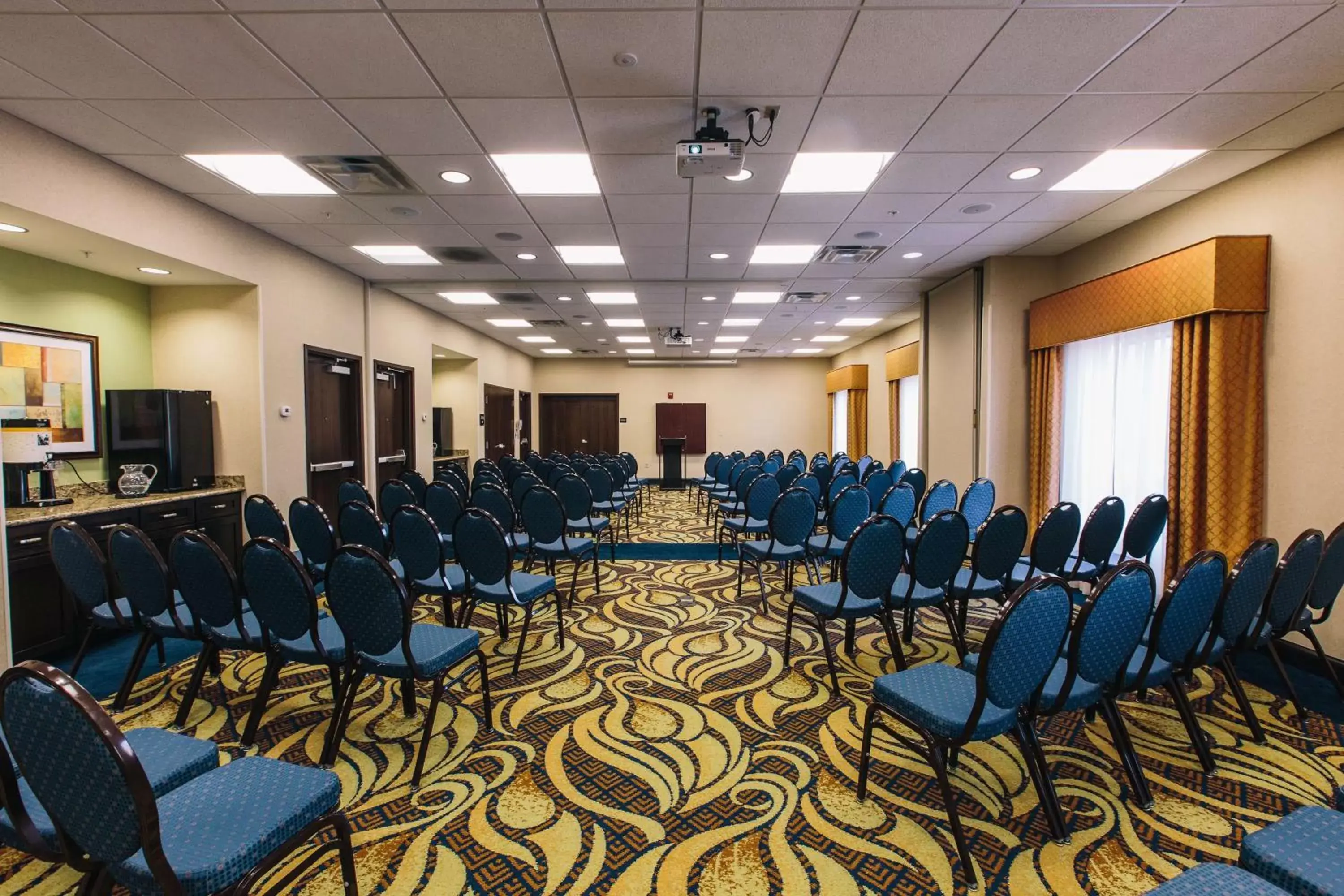 Meeting/conference room in Hampton Inn & Suites Effingham