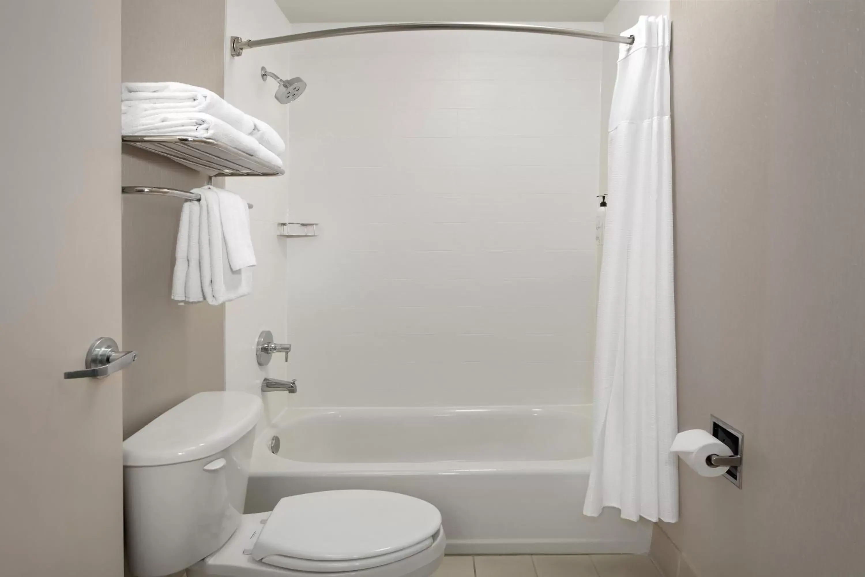 Bathroom in SpringHill Suites by Marriott Portland Vancouver