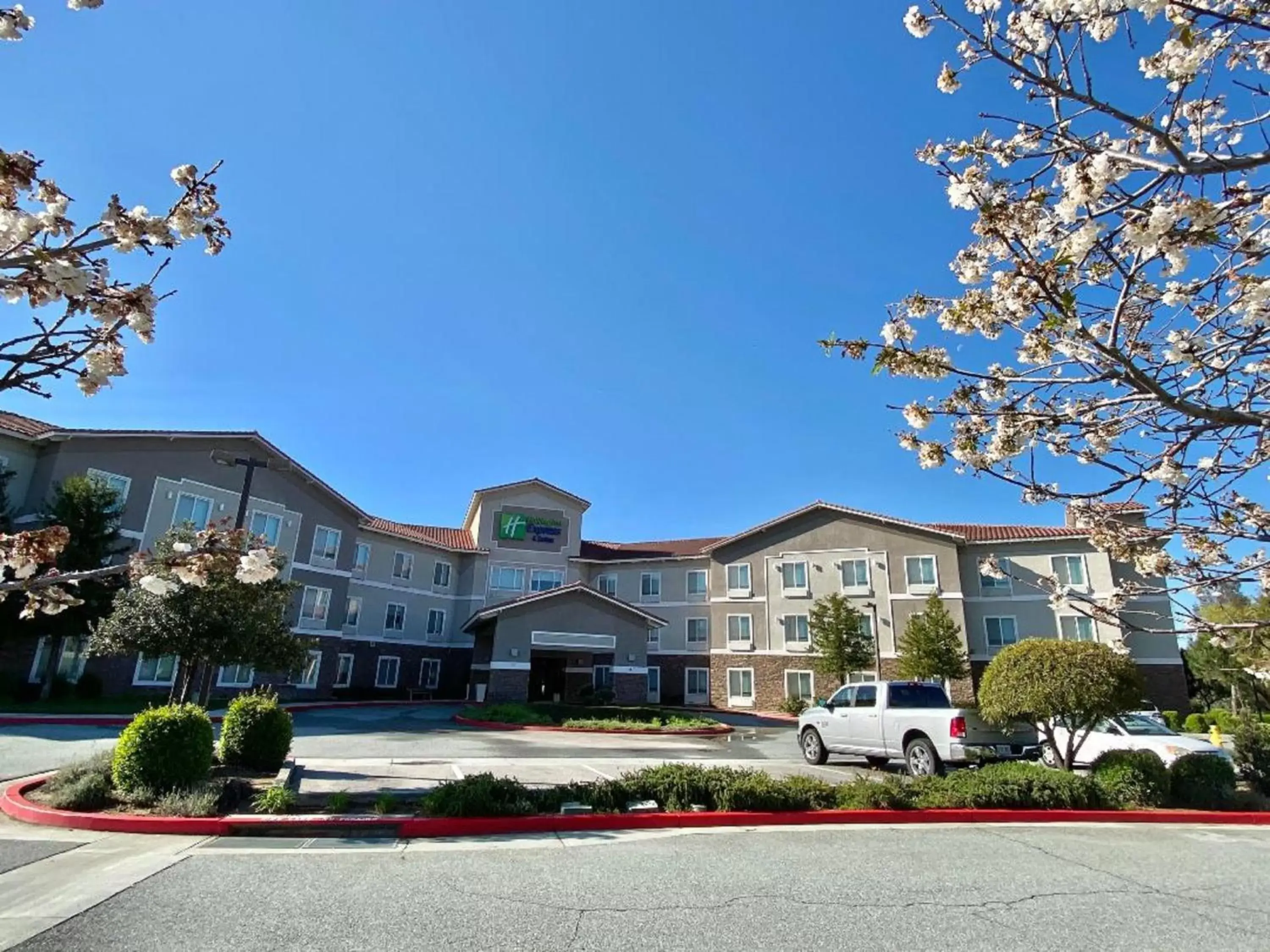 Property Building in Holiday Inn Express Hotel & Suites Beaumont - Oak Valley, an IHG Hotel