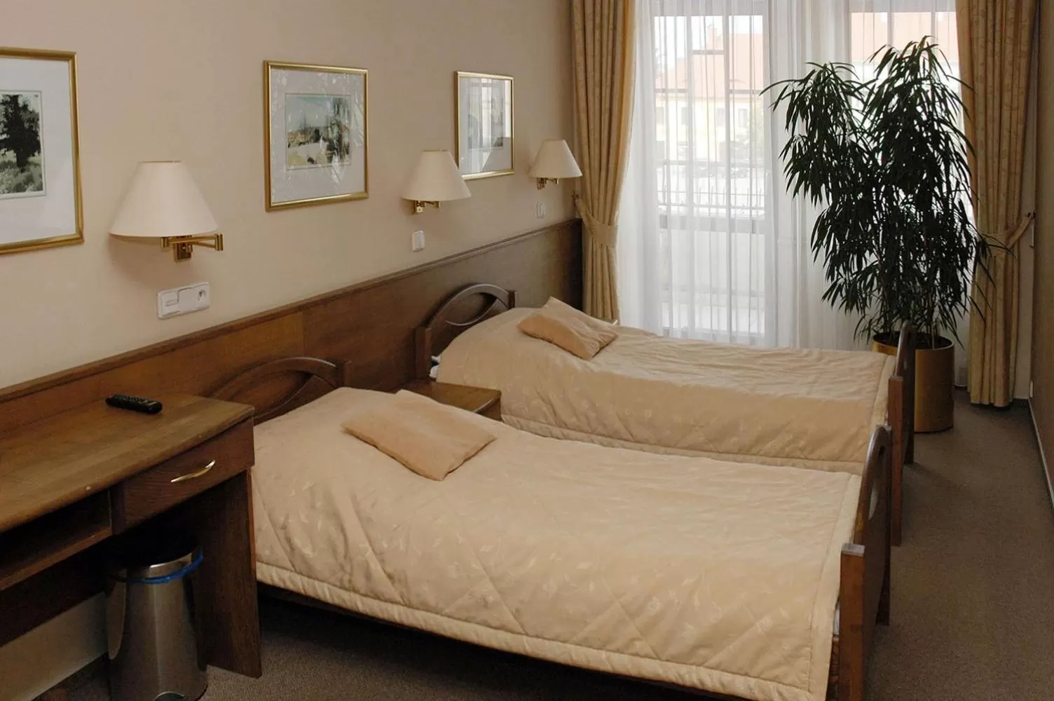 Bed in Hotel Restaurant Modrá Hvězda