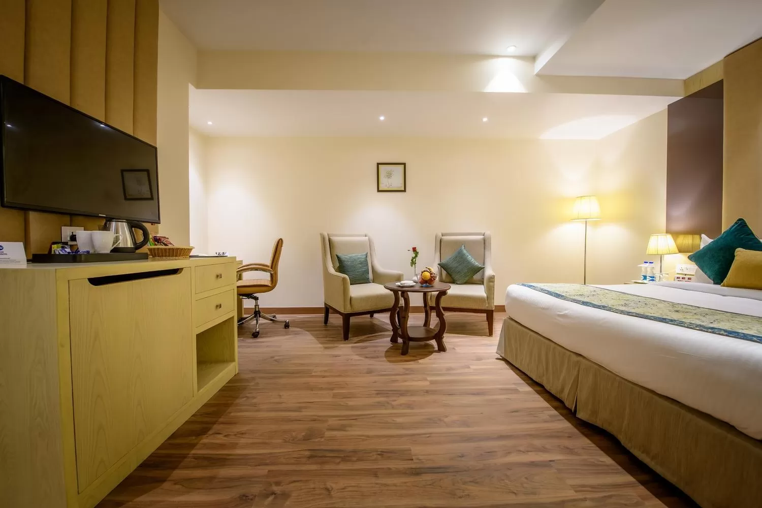 Photo of the whole room, Bed in Best Western Kapurthala