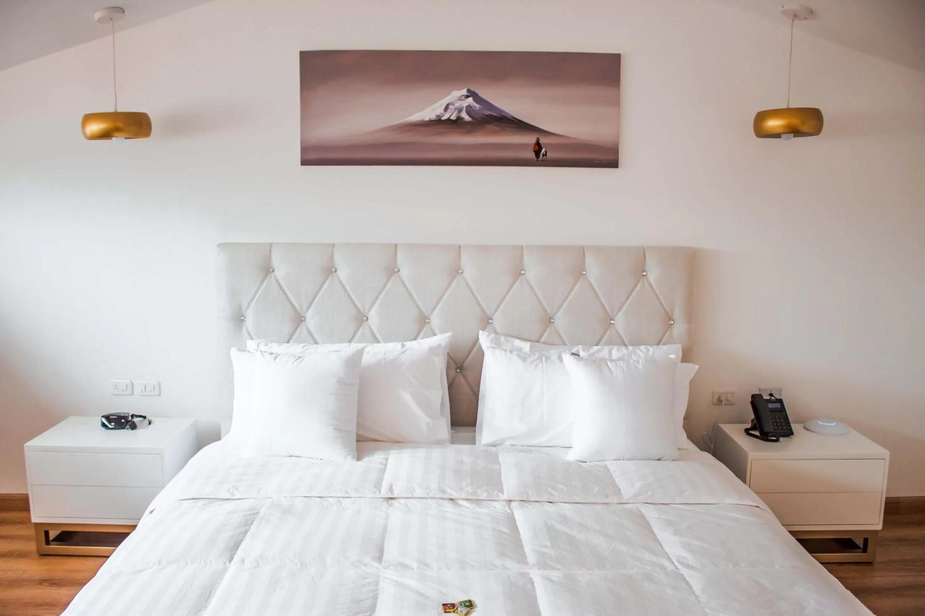 Bed in Adamas House Hotel Boutique