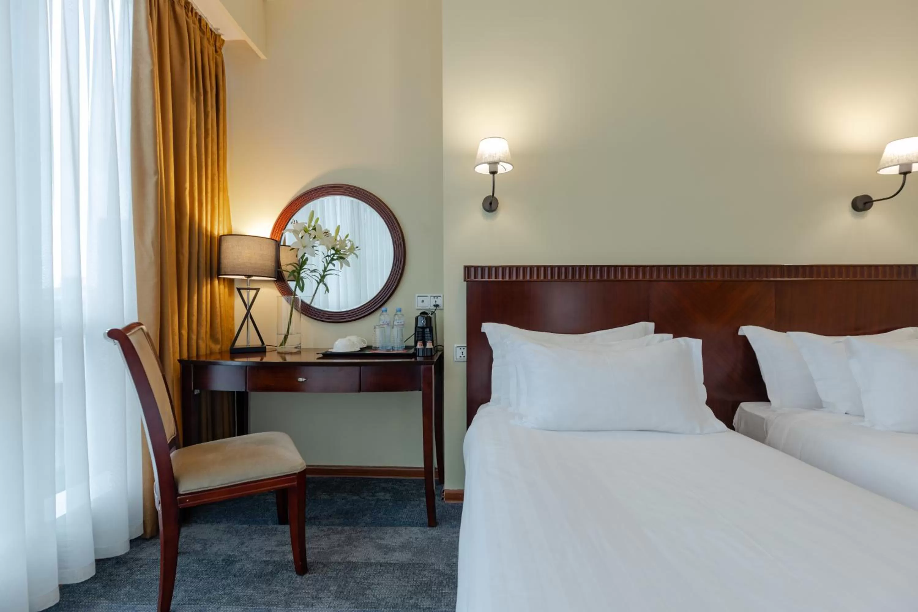 Bedroom, Bed in Hotel Aisi