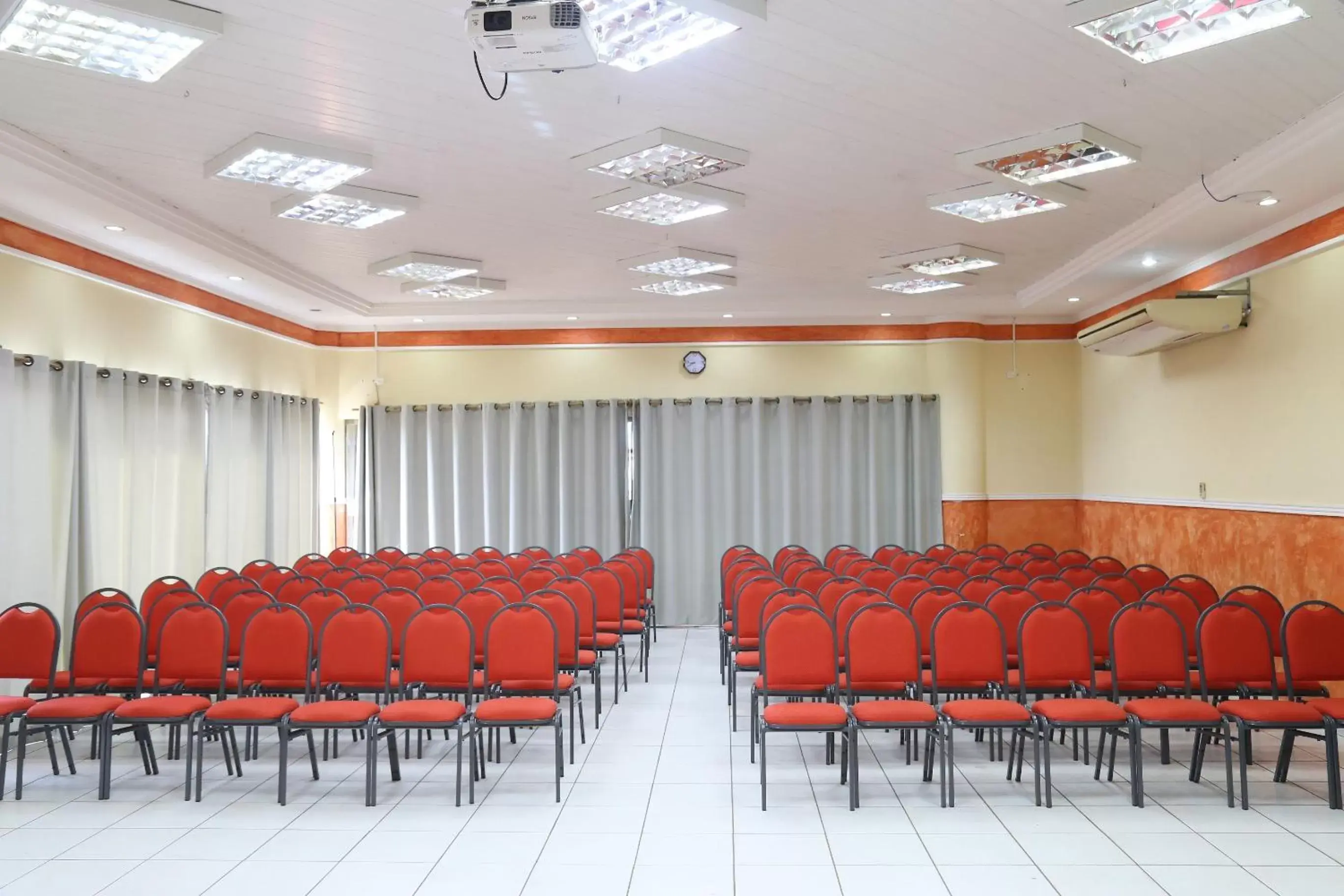 Business facilities in Larison Hotéis - Ji-Paraná