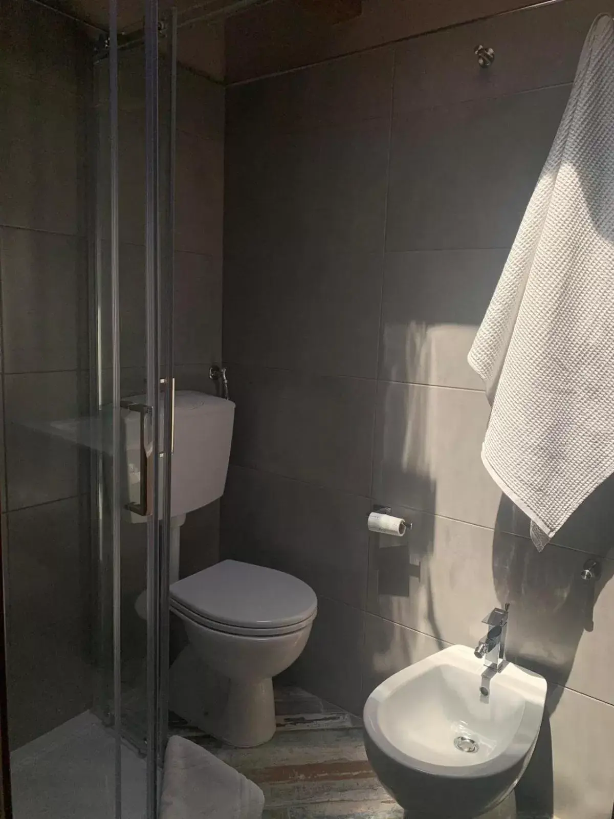 Shower, Bathroom in CD Romanello (Mura S. Cataldo)