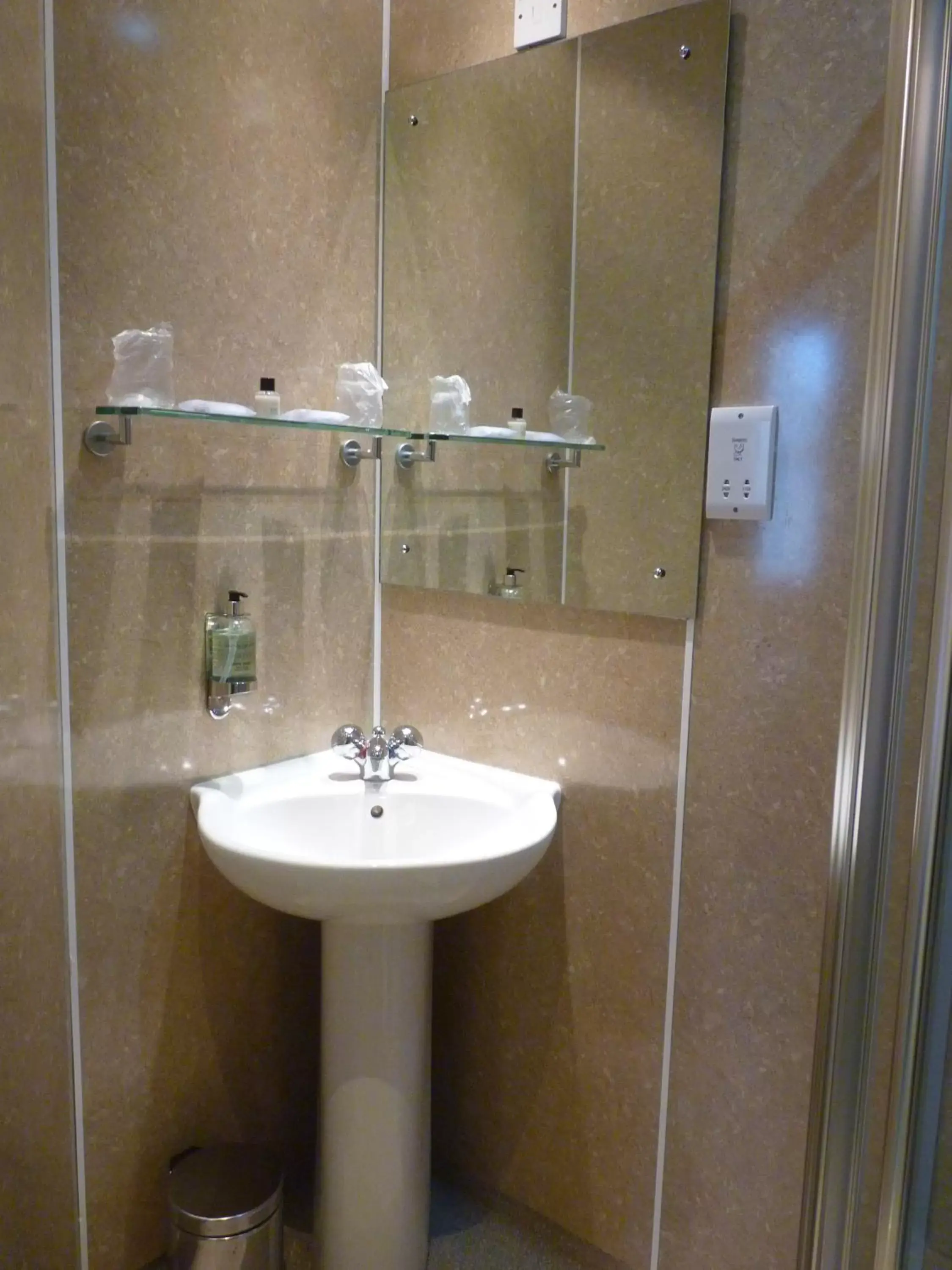 Bathroom in Pentland Lodge House