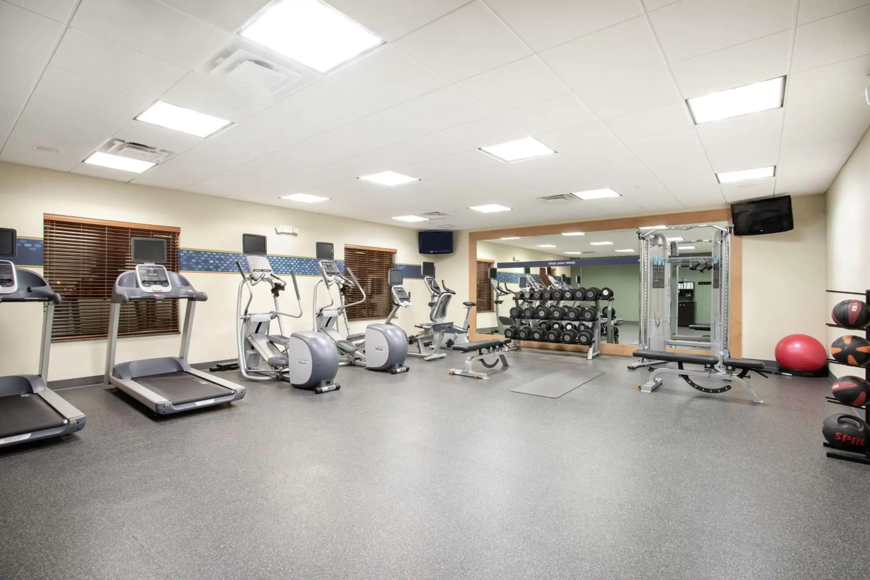 Fitness centre/facilities, Fitness Center/Facilities in Hampton Inn and Suites Denver/South-RidgeGate